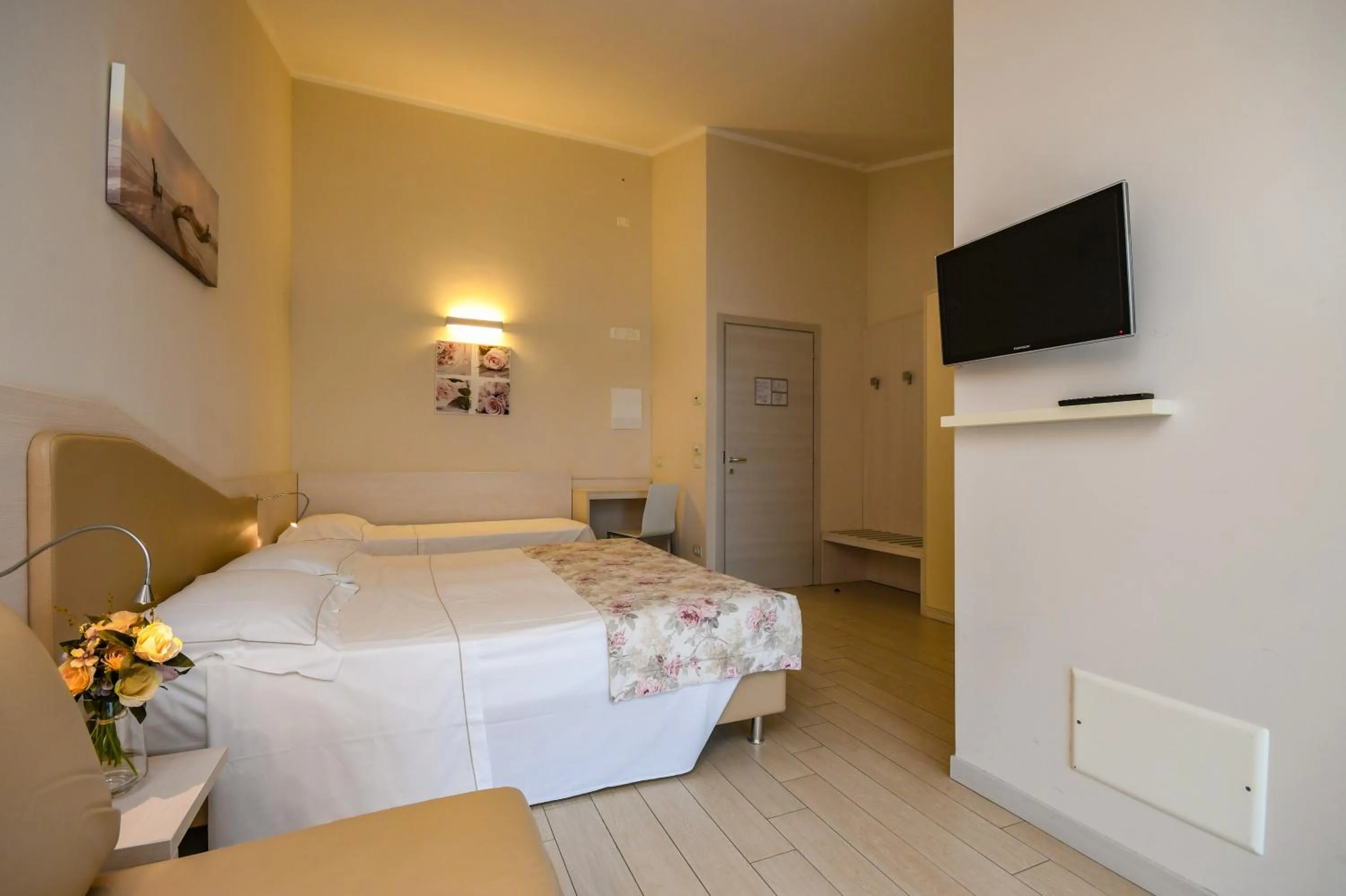 Bedroom in Locanda Corte Montioni