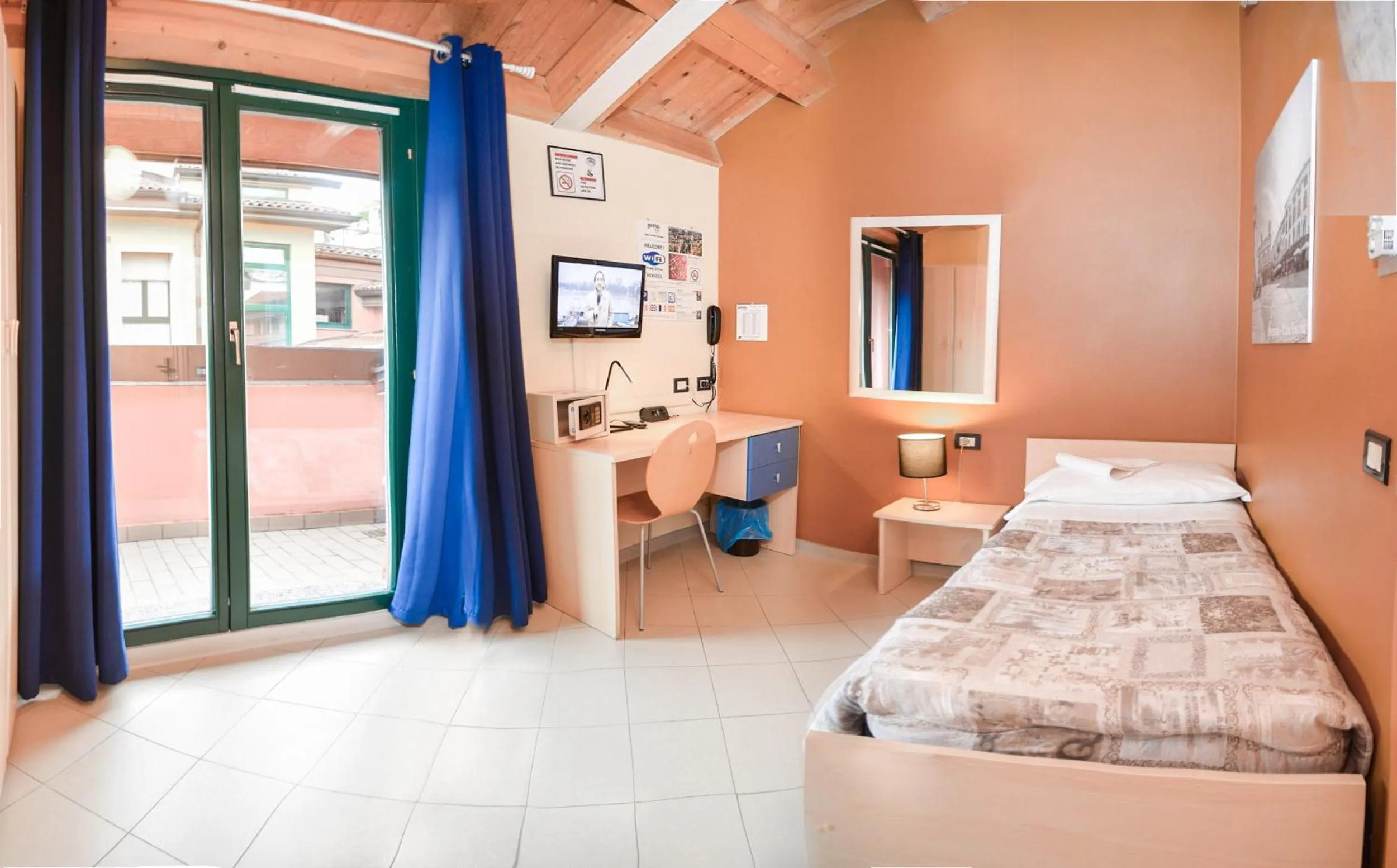 Bed in Central Hostel BG