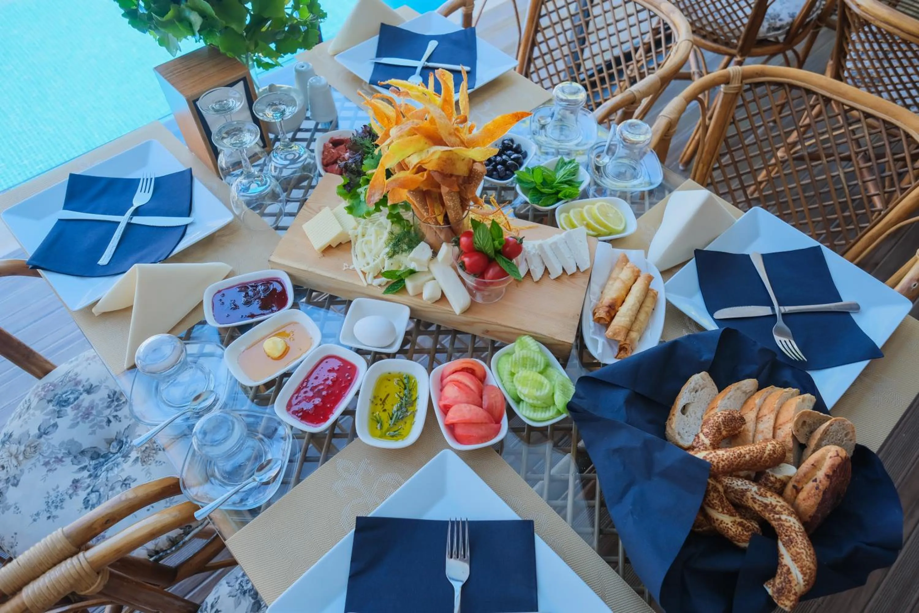 Restaurant/places to eat in Çınar Butik Hotel Bodrum