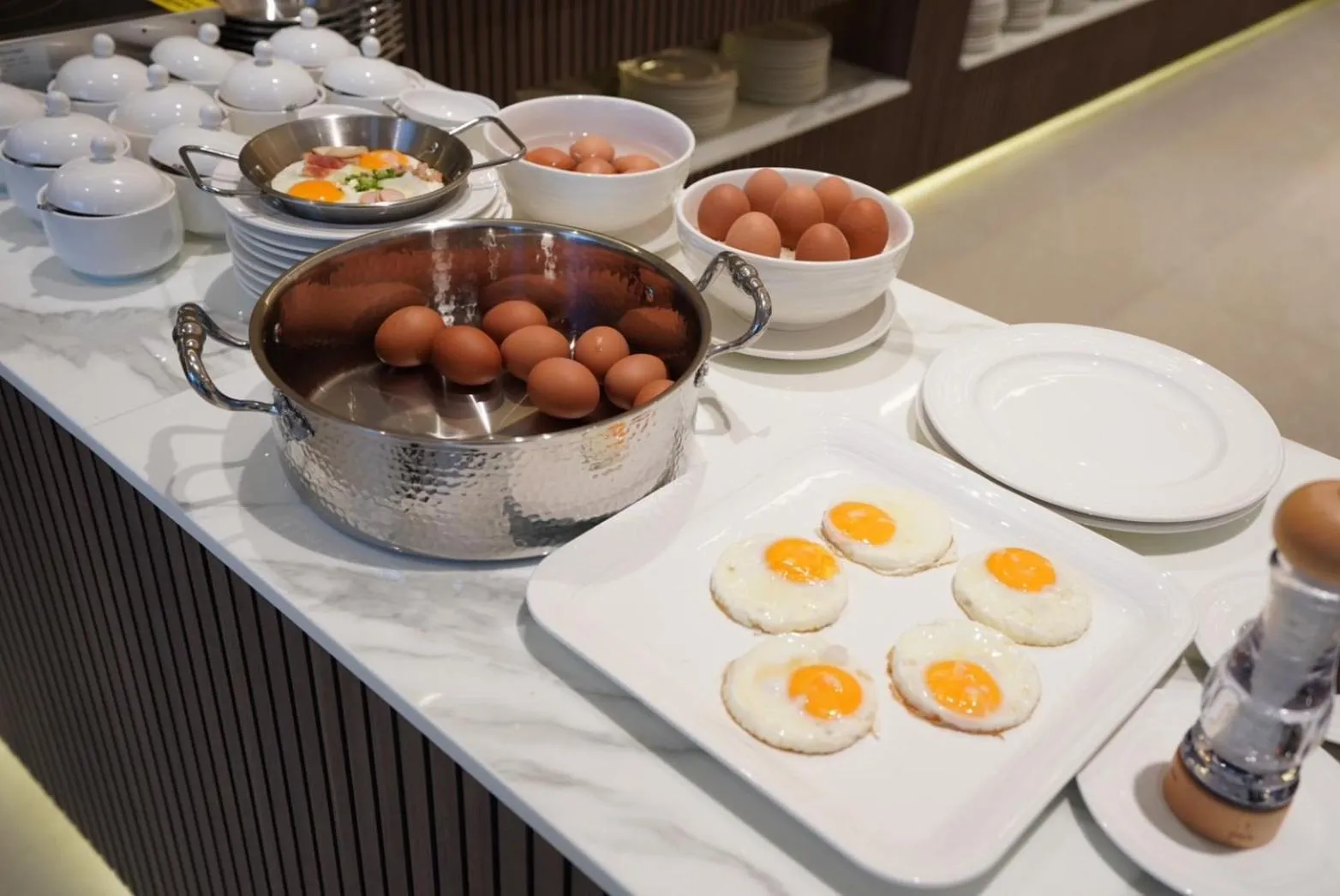 Buffet breakfast in Viewpoint Khaoyai Hotel