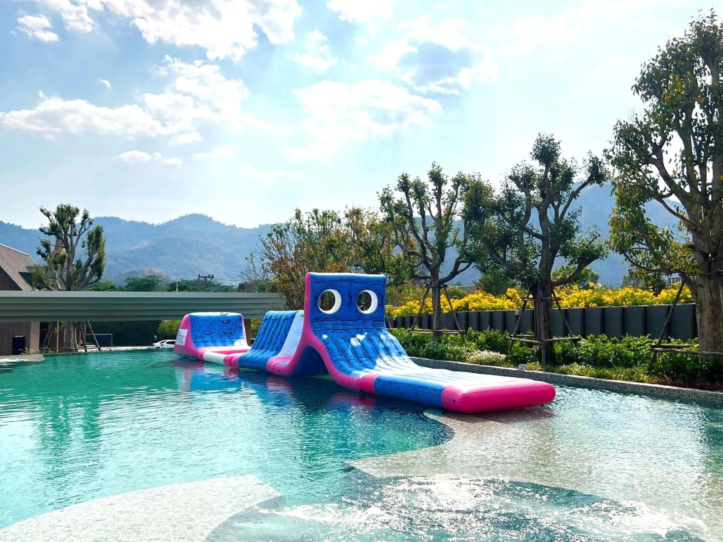 Swimming pool in Viewpoint Khaoyai Hotel