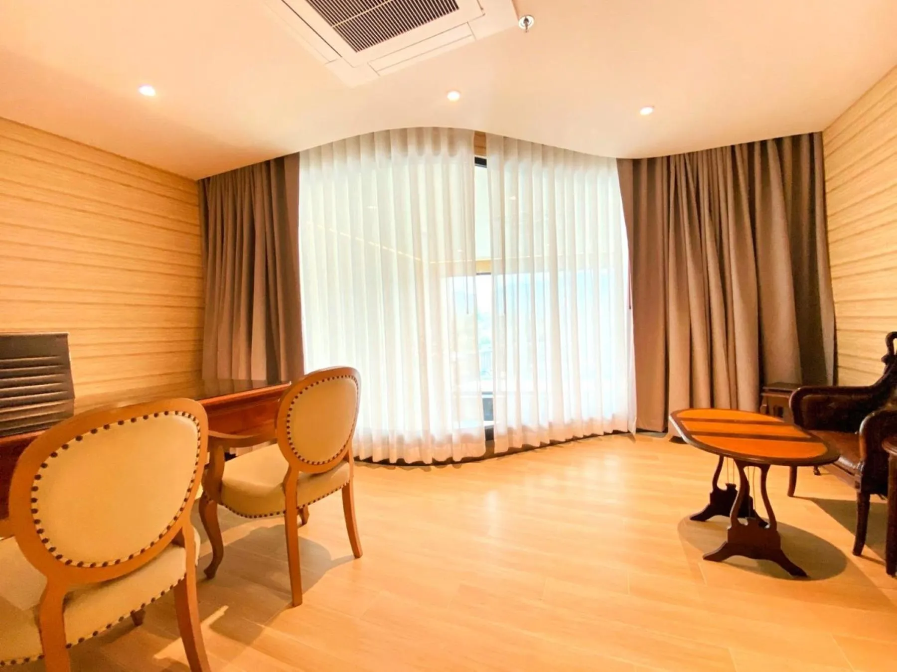 Seating area in Viewpoint Khaoyai Hotel