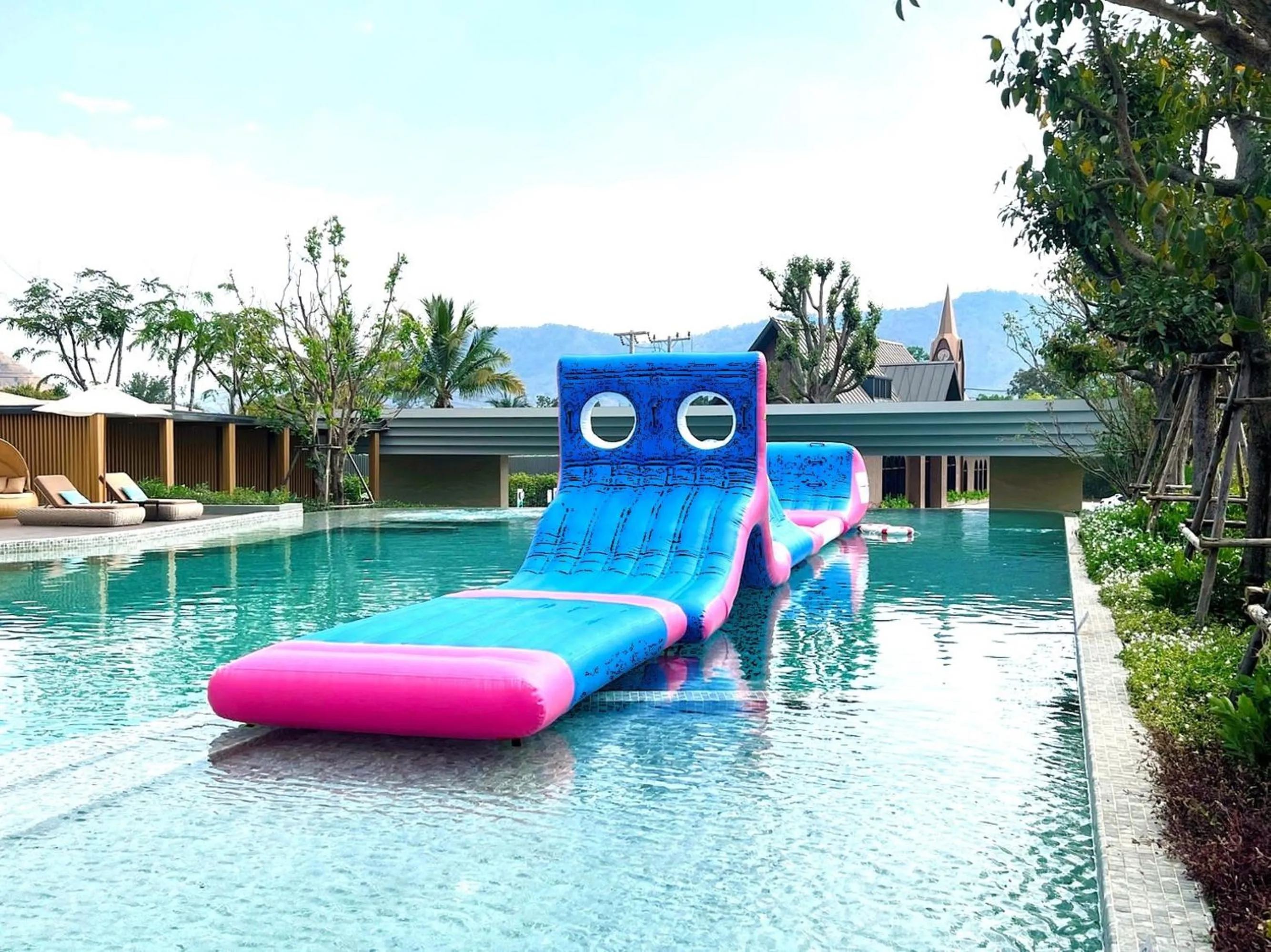 Swimming pool in Viewpoint Khaoyai Hotel