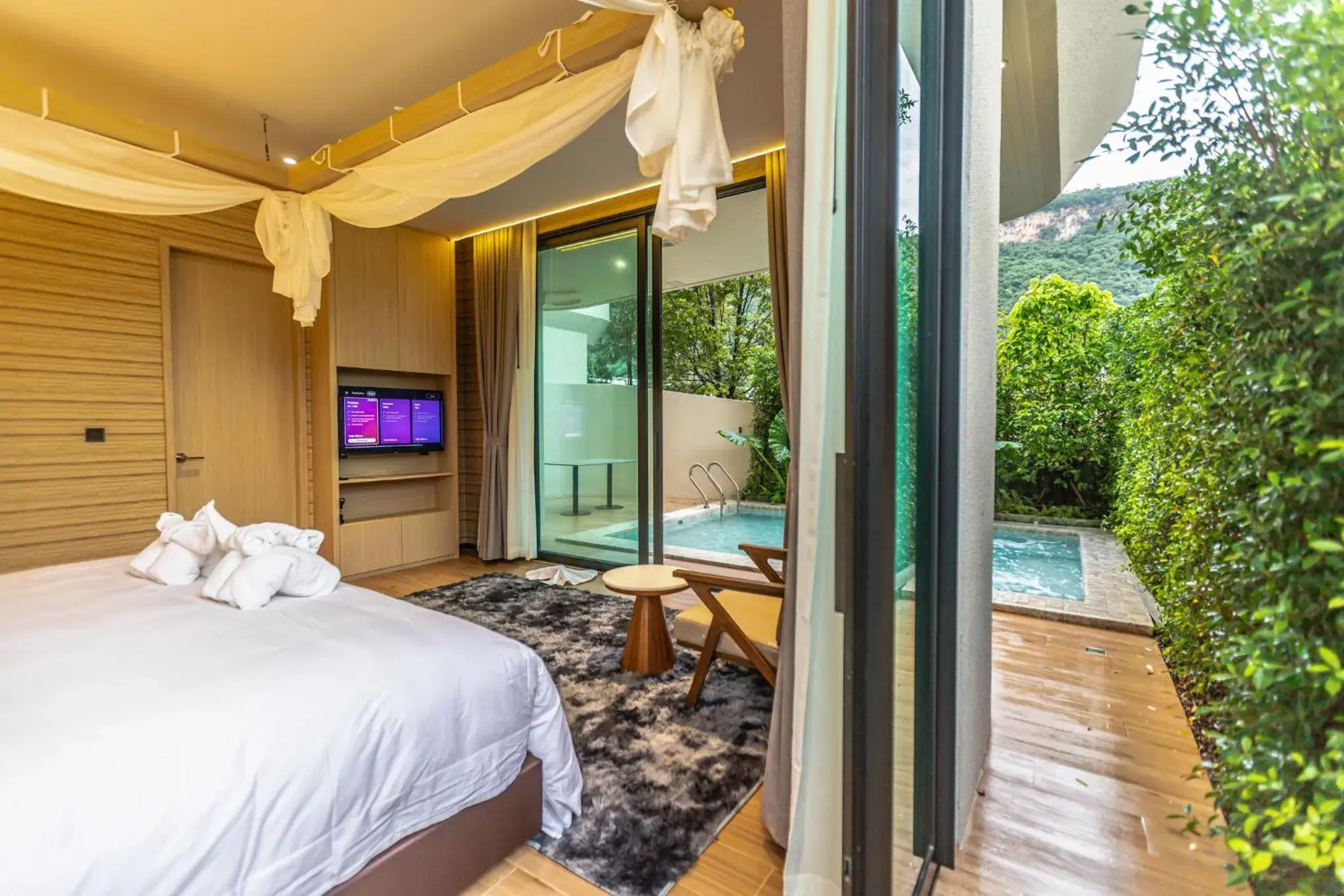 One-Bedroom Suite with Private Pool in Viewpoint Khaoyai Hotel One-Bedroom Suite with Private Pool in Viewpoint Khaoyai Hotel