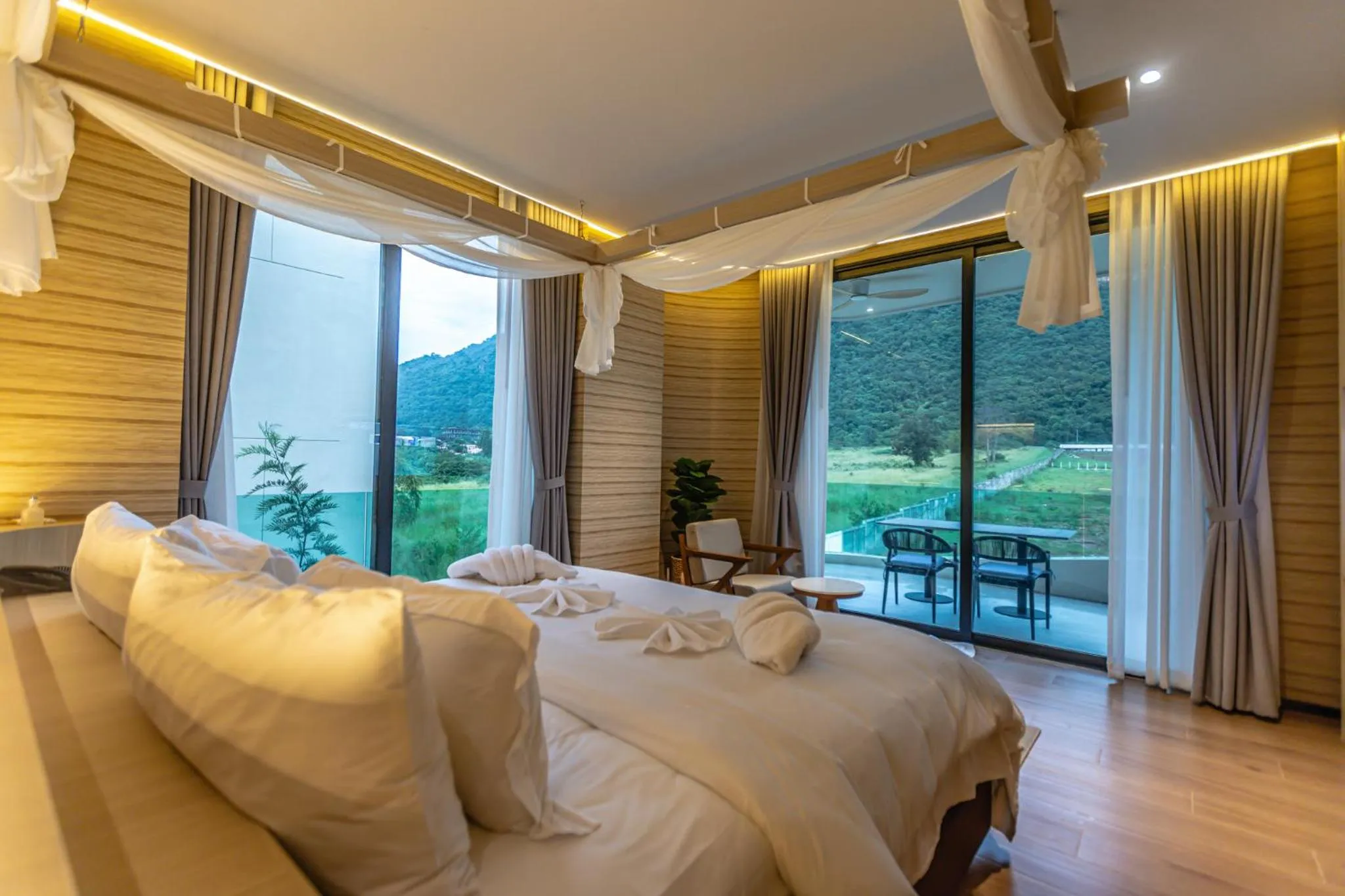 Bed in Viewpoint Khaoyai Hotel