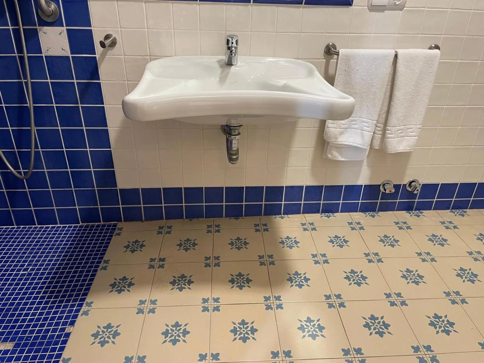 Bathroom in Alojamiento Antigua Fábrica