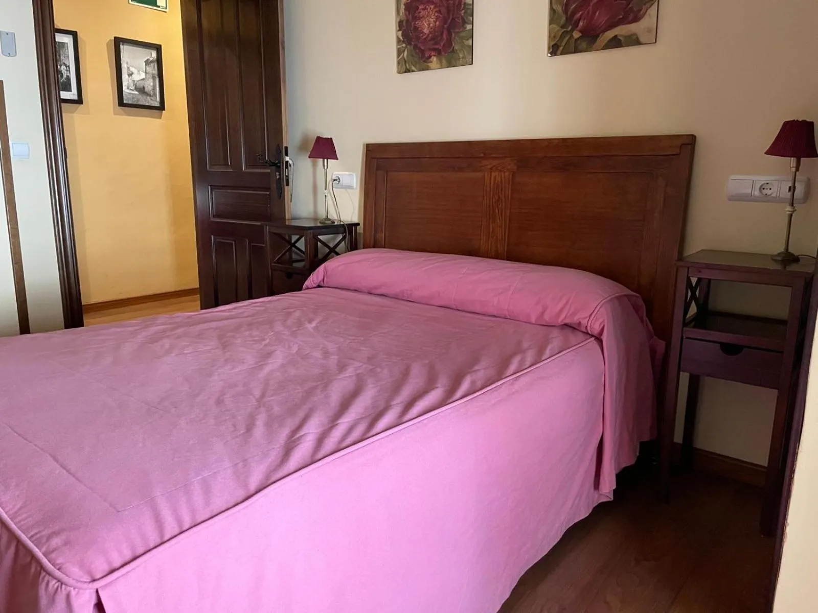 Bedroom, Bed in Alojamiento Antigua Fábrica
