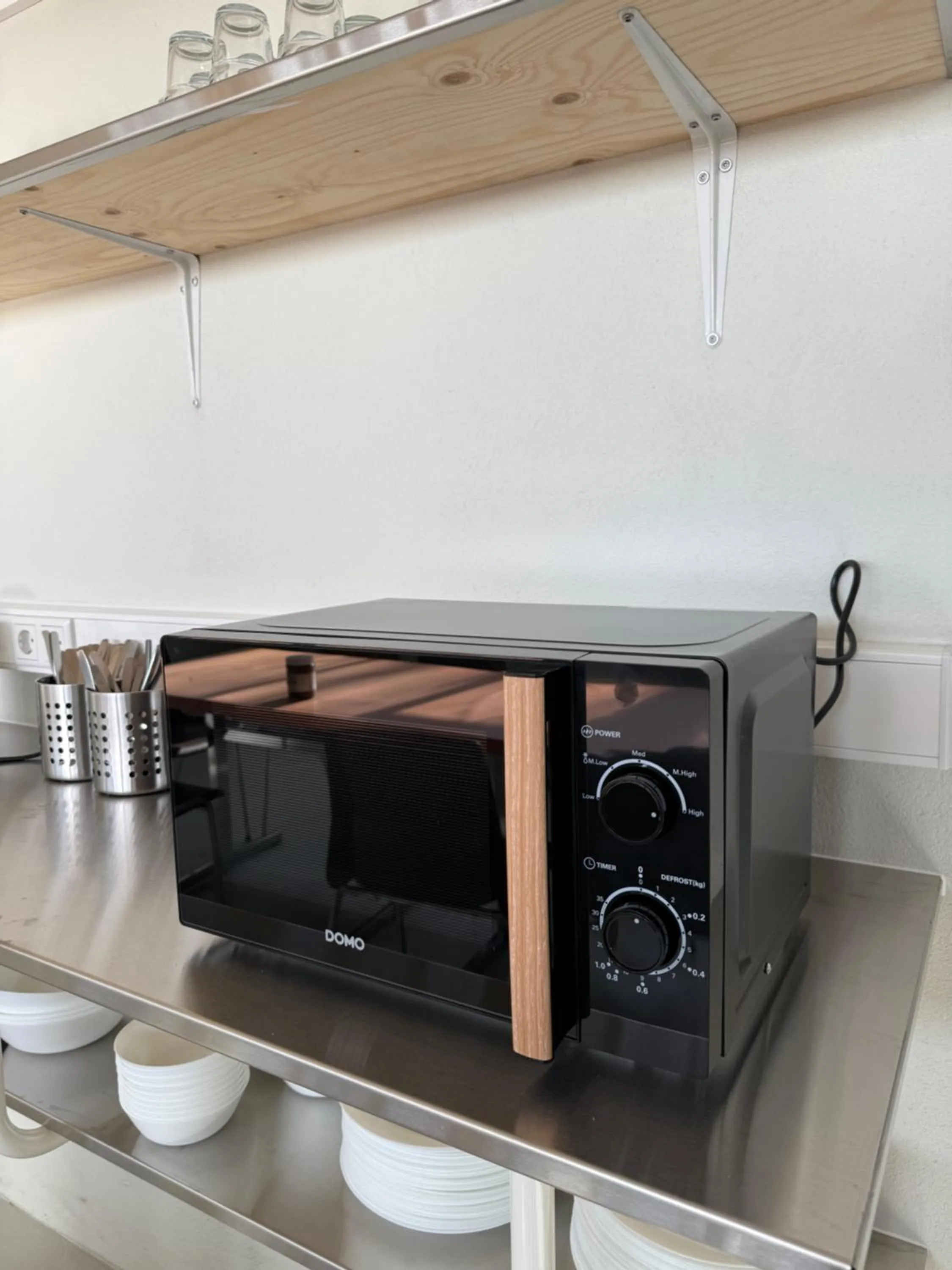 Communal kitchen in Skogar Hostel