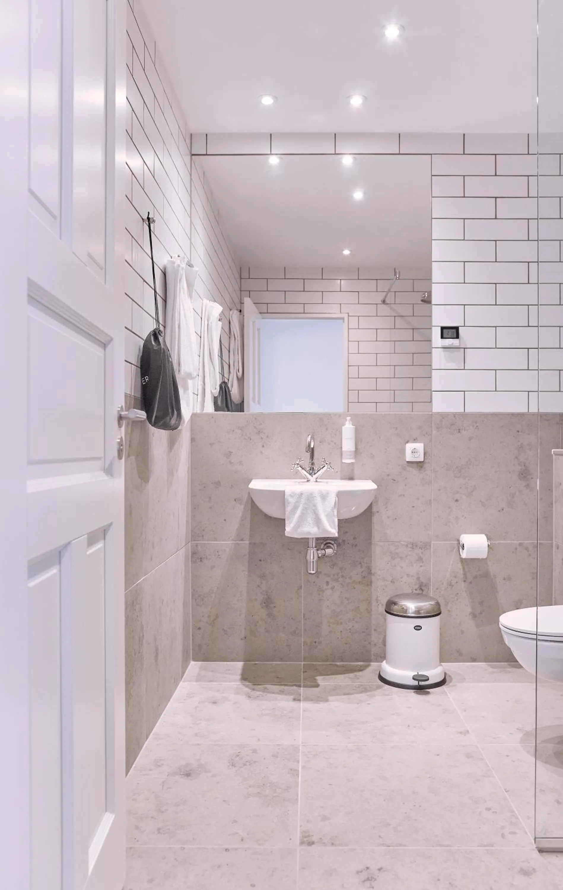 Toilet in Hôtel de Ville