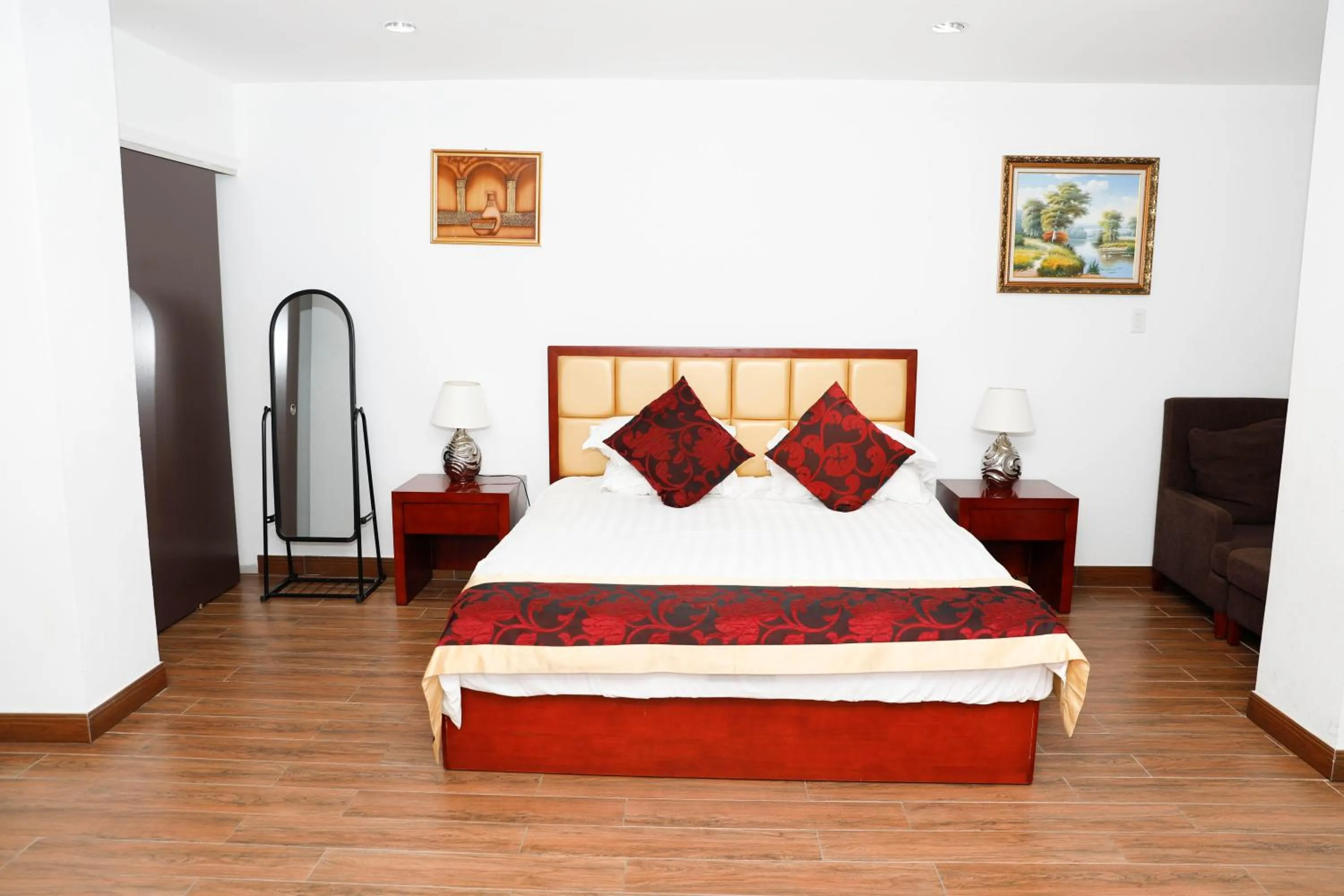 Kings Pavilion Suites Hotel