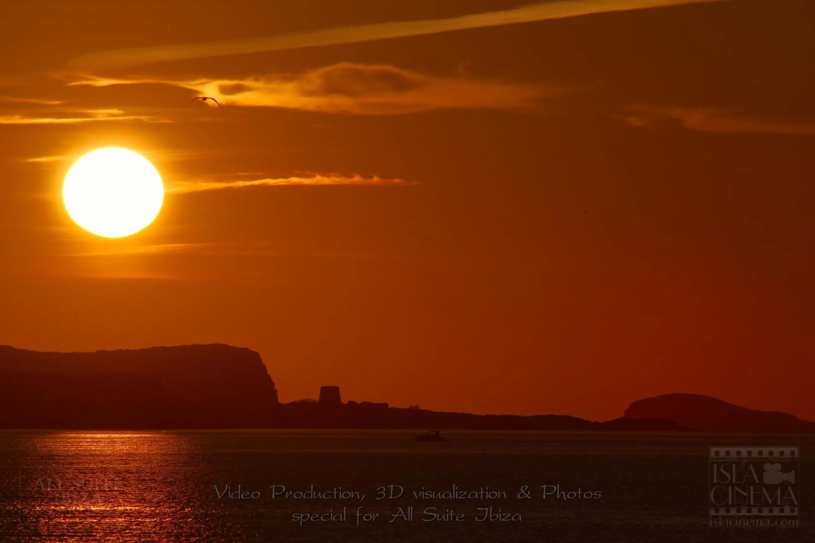 Beach in All Suite Ibiza Aparthotel