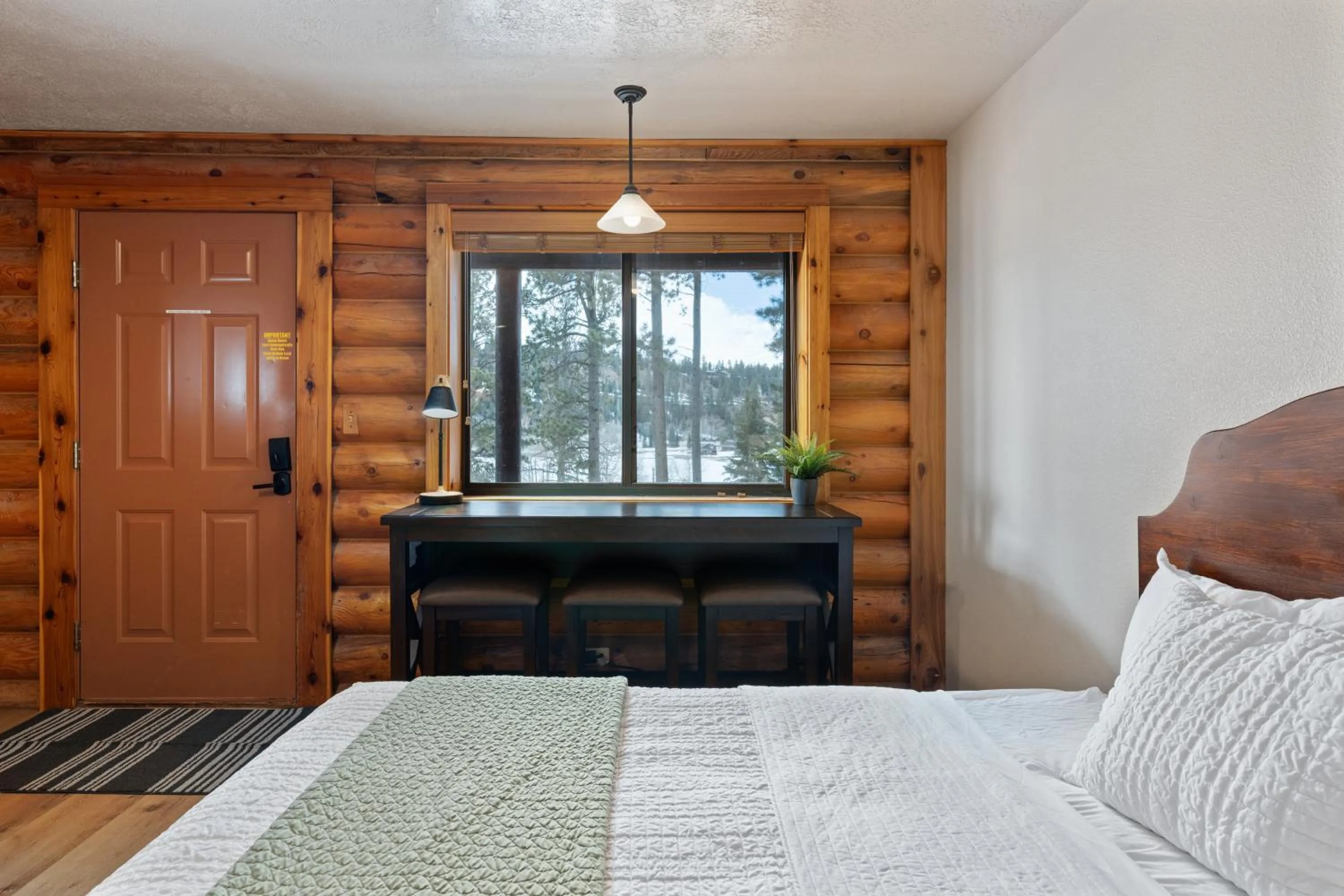 Bed in Duck Creek Village Inn