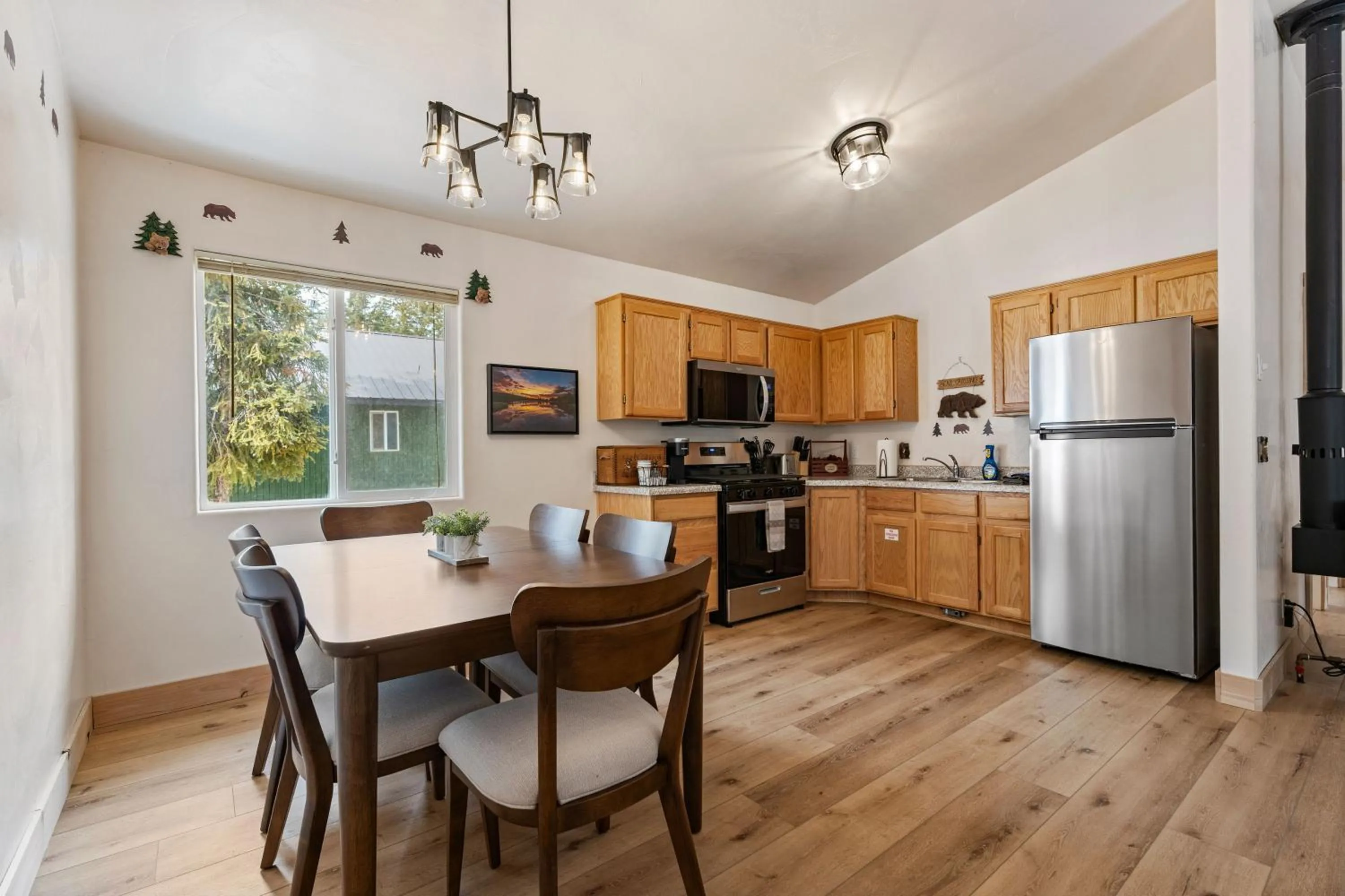 Dining area in Duck Creek Village Inn