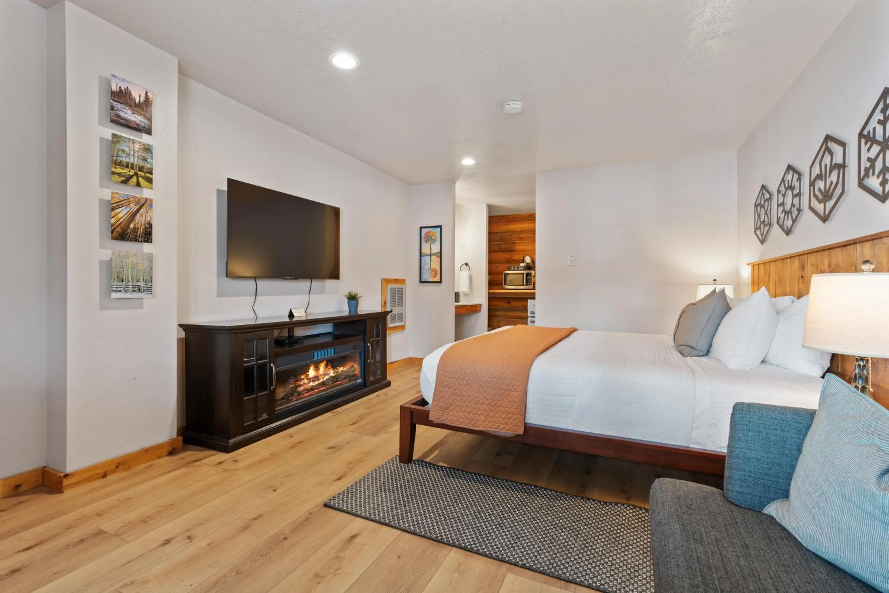 Bed in Duck Creek Village Inn