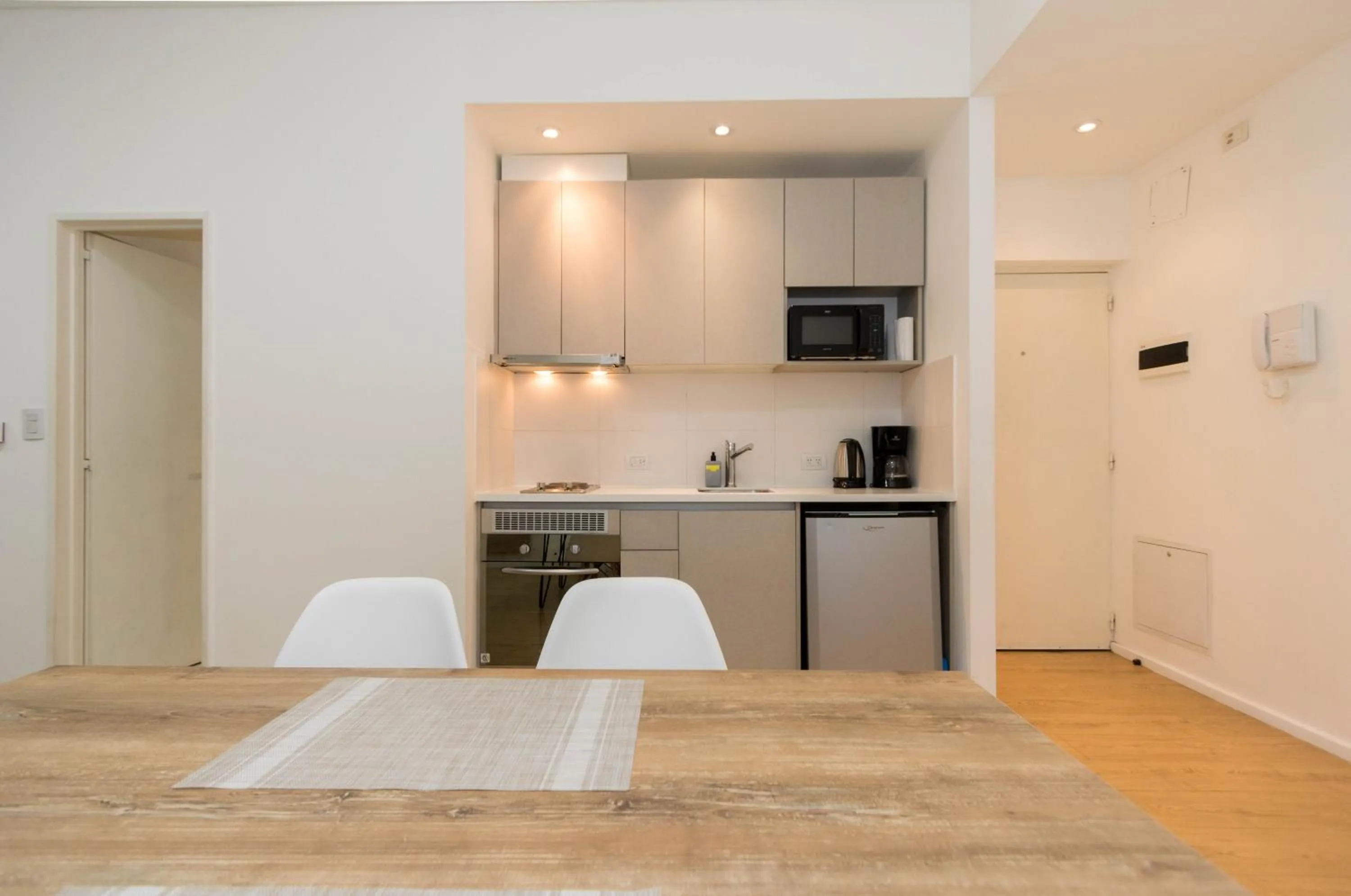 Kitchen or kitchenette in Pacifico Apartamentos