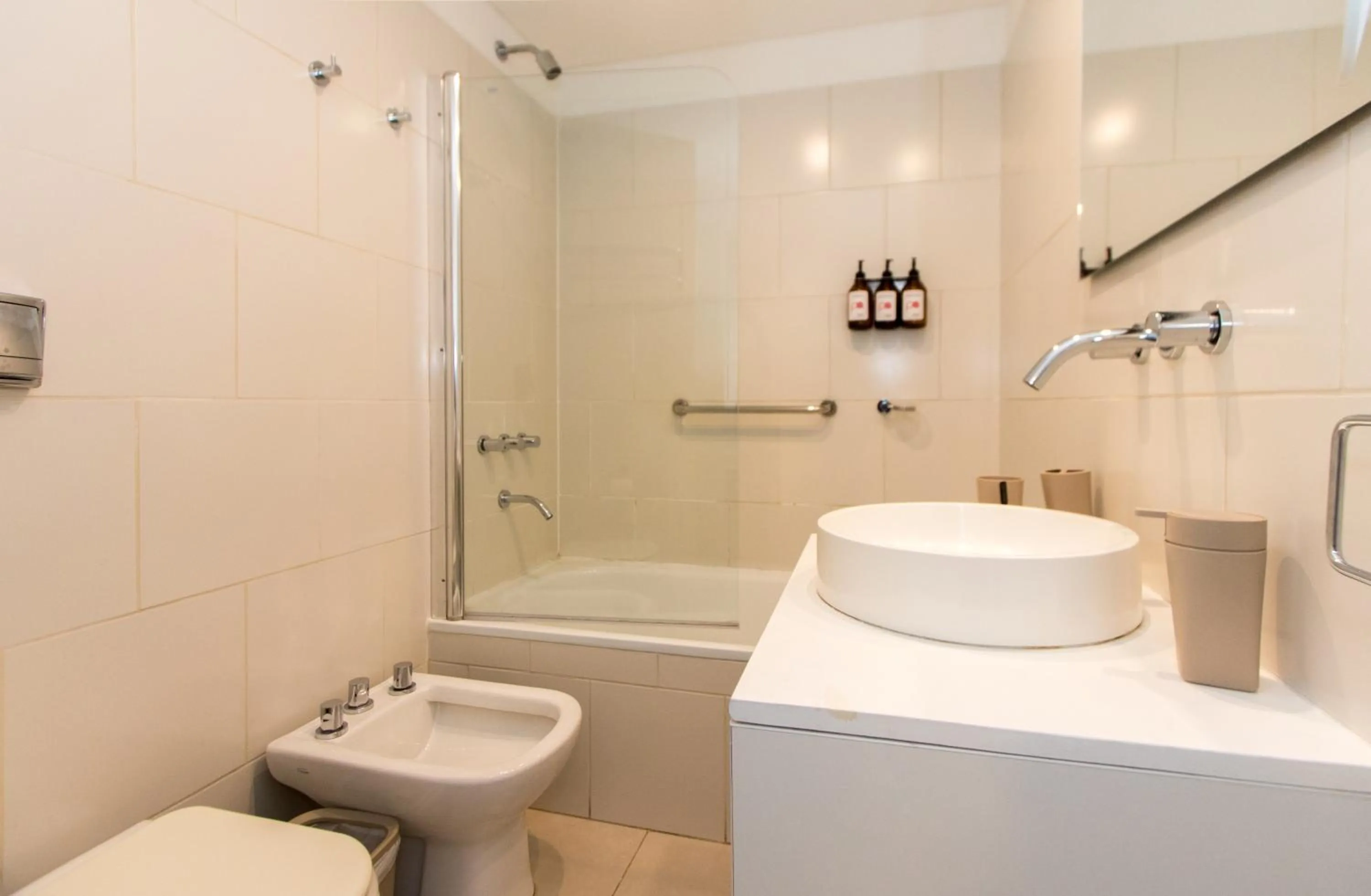 Bathroom in Pacifico Apartamentos