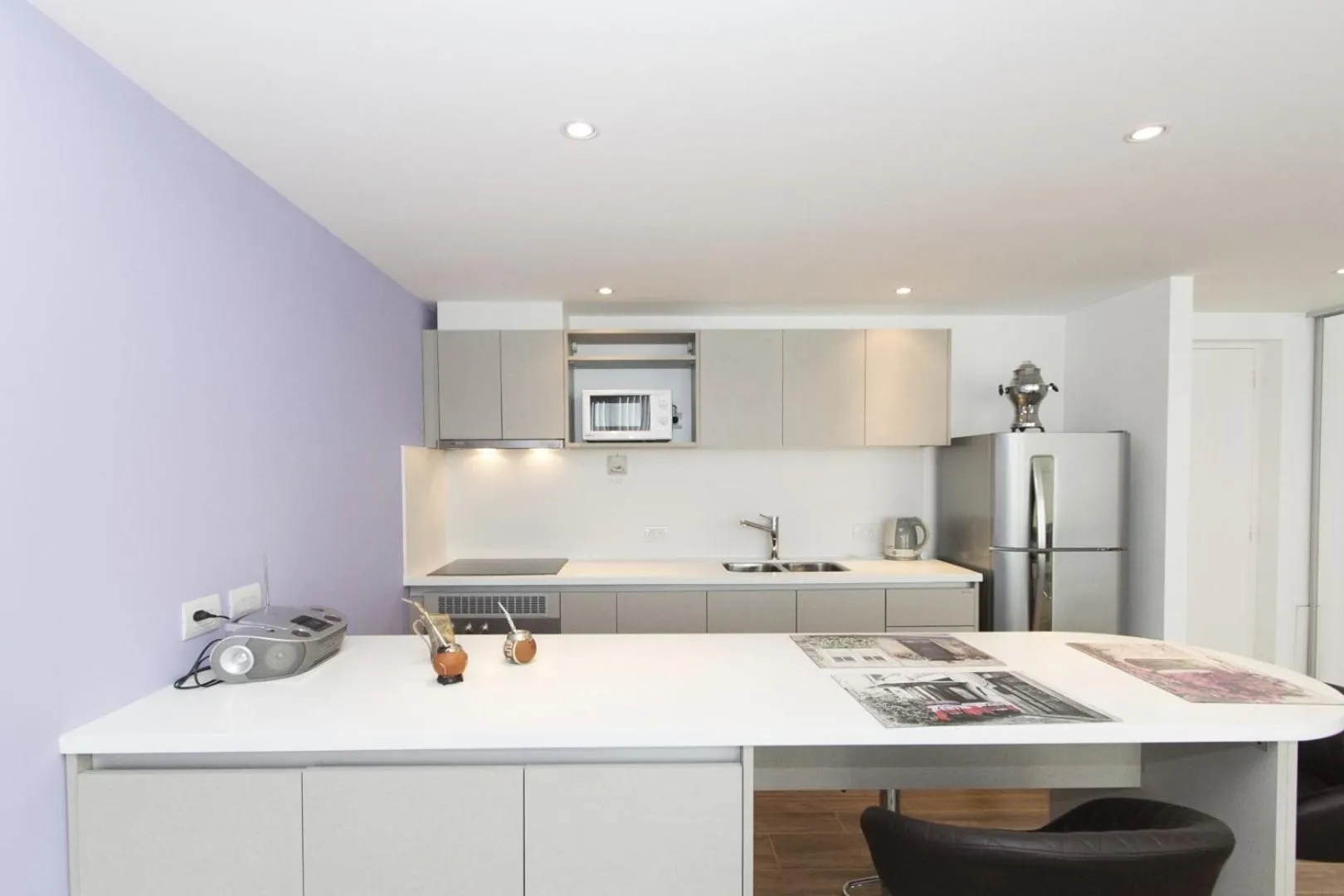 Kitchen or kitchenette in Pacifico Apartamentos