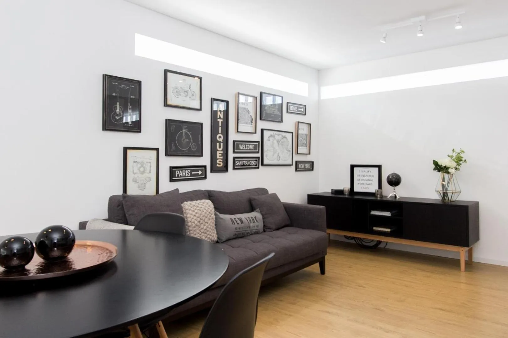 Living room in Pacifico Apartamentos