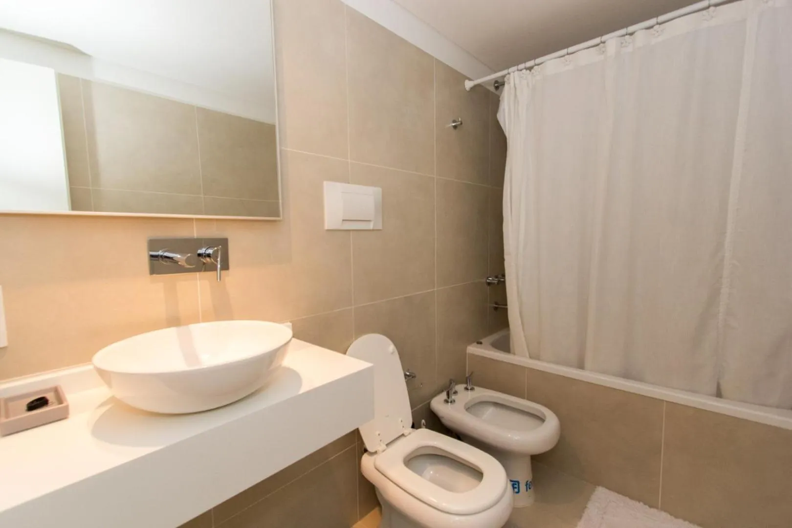 Shower in Pacifico Apartamentos