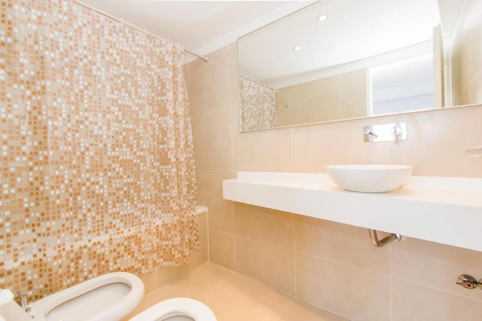 Bathroom in Pacifico Apartamentos