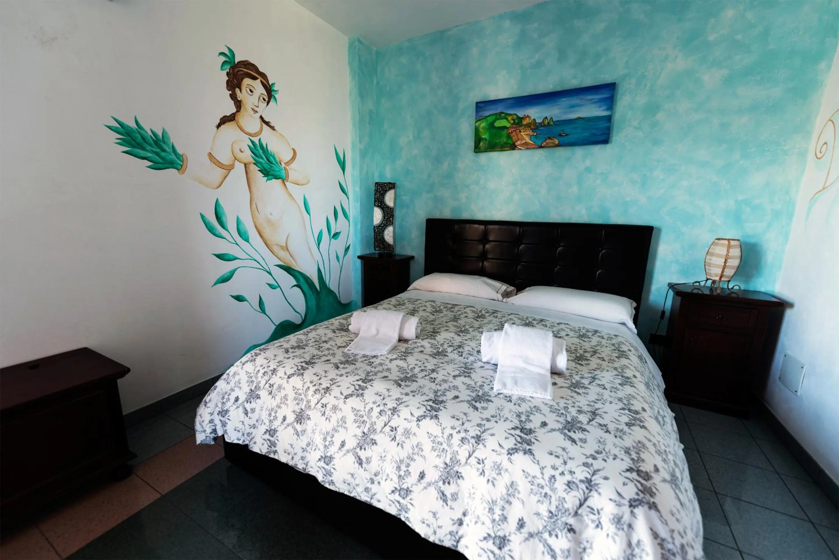 Photo of the whole room, Bed in La Casa Rossa Country House