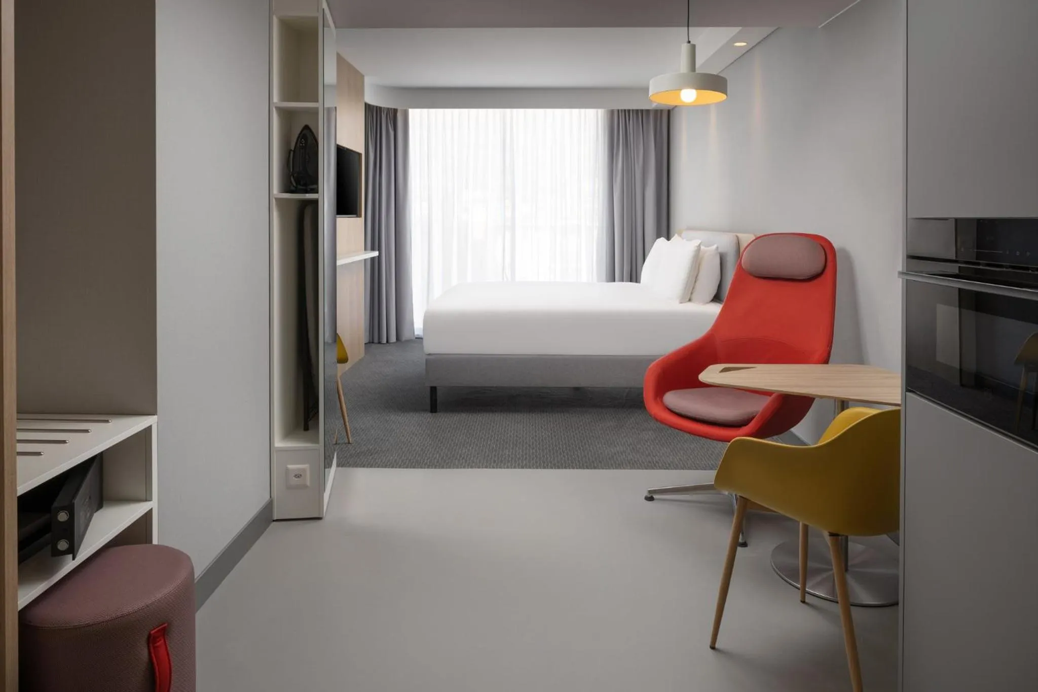 Photo of the whole room, Bed in Holiday Inn Express & Suites Sion by IHG