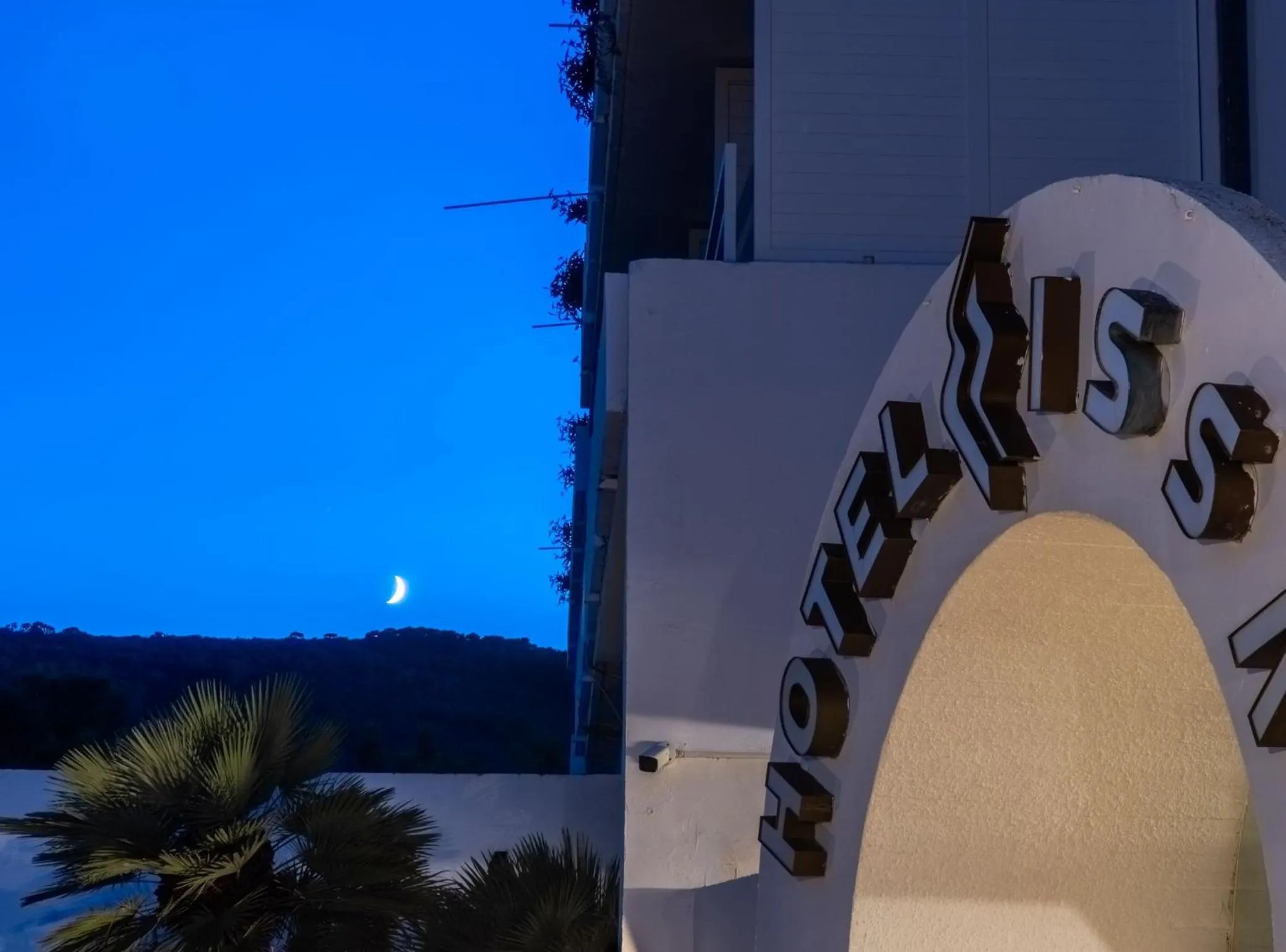 Property building in Hotel Issa