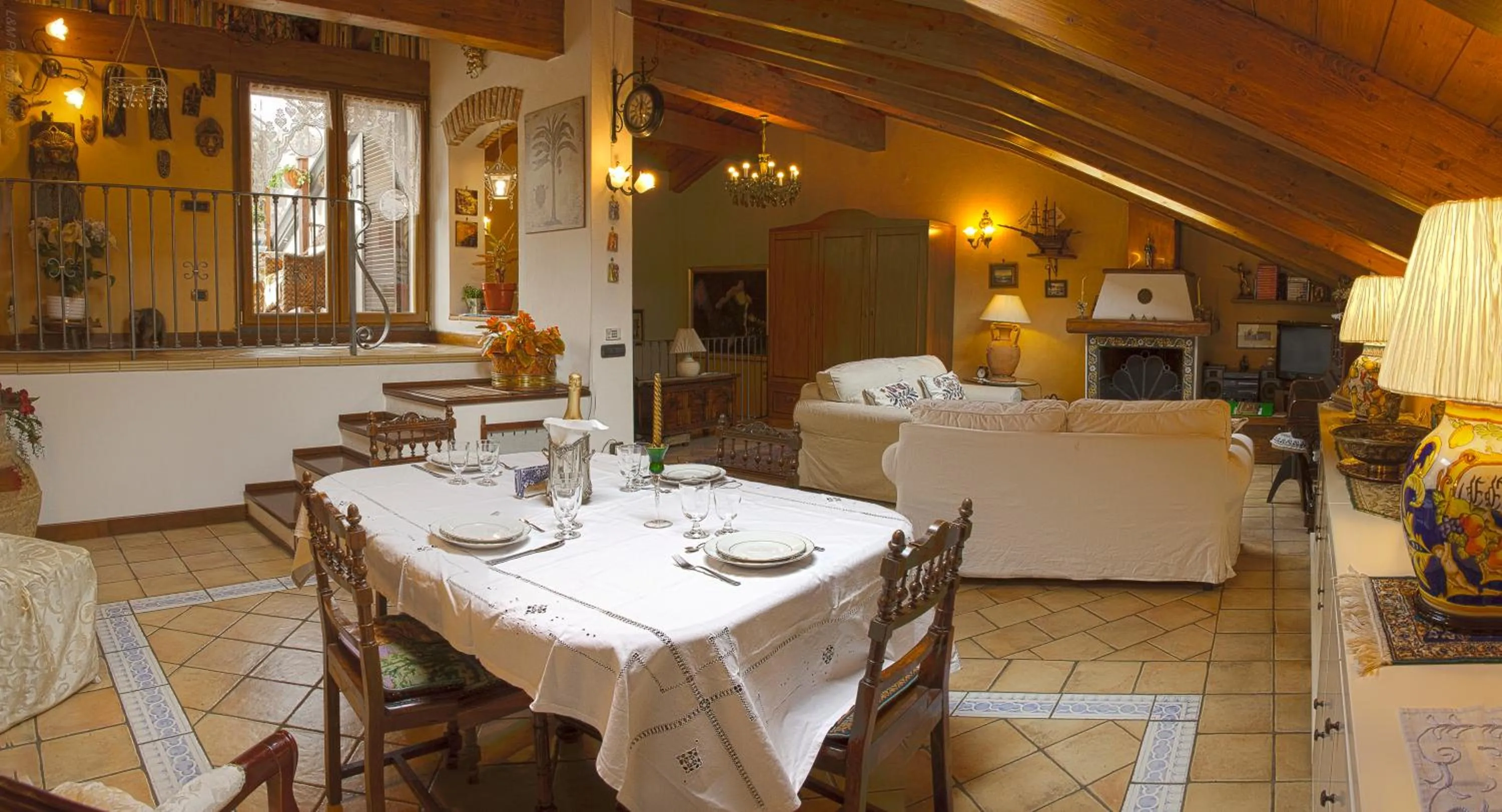 Photo of the whole room in L'Incanto