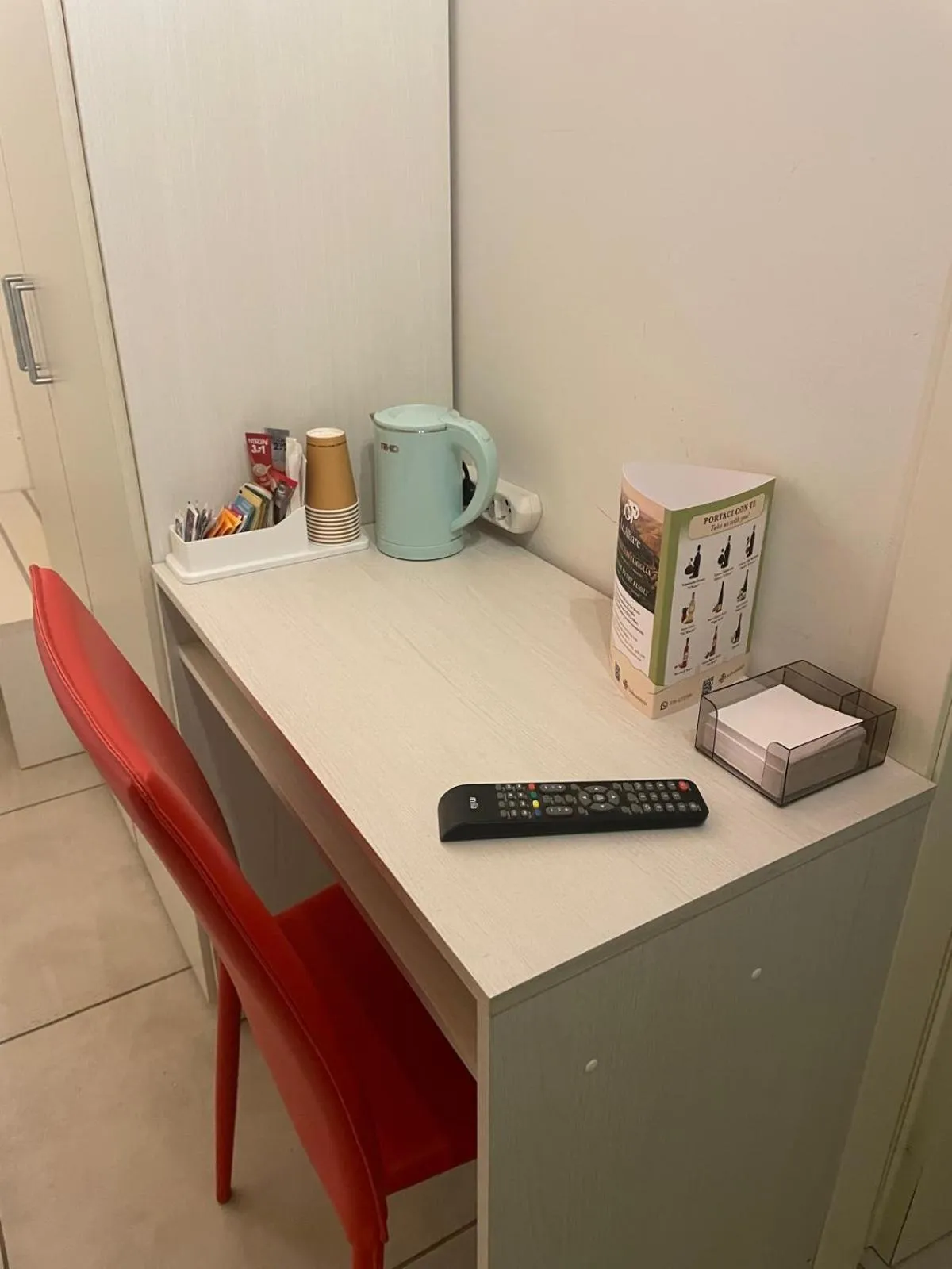 Coffee/tea facilities in B&B Le Albare