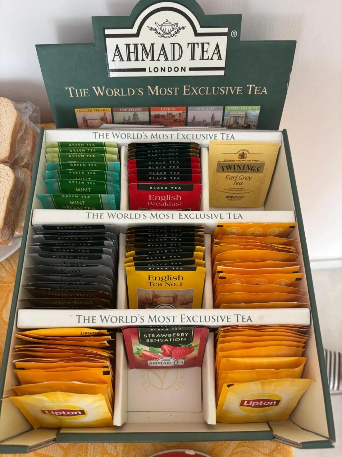 Coffee/tea facilities in B&B Le Albare