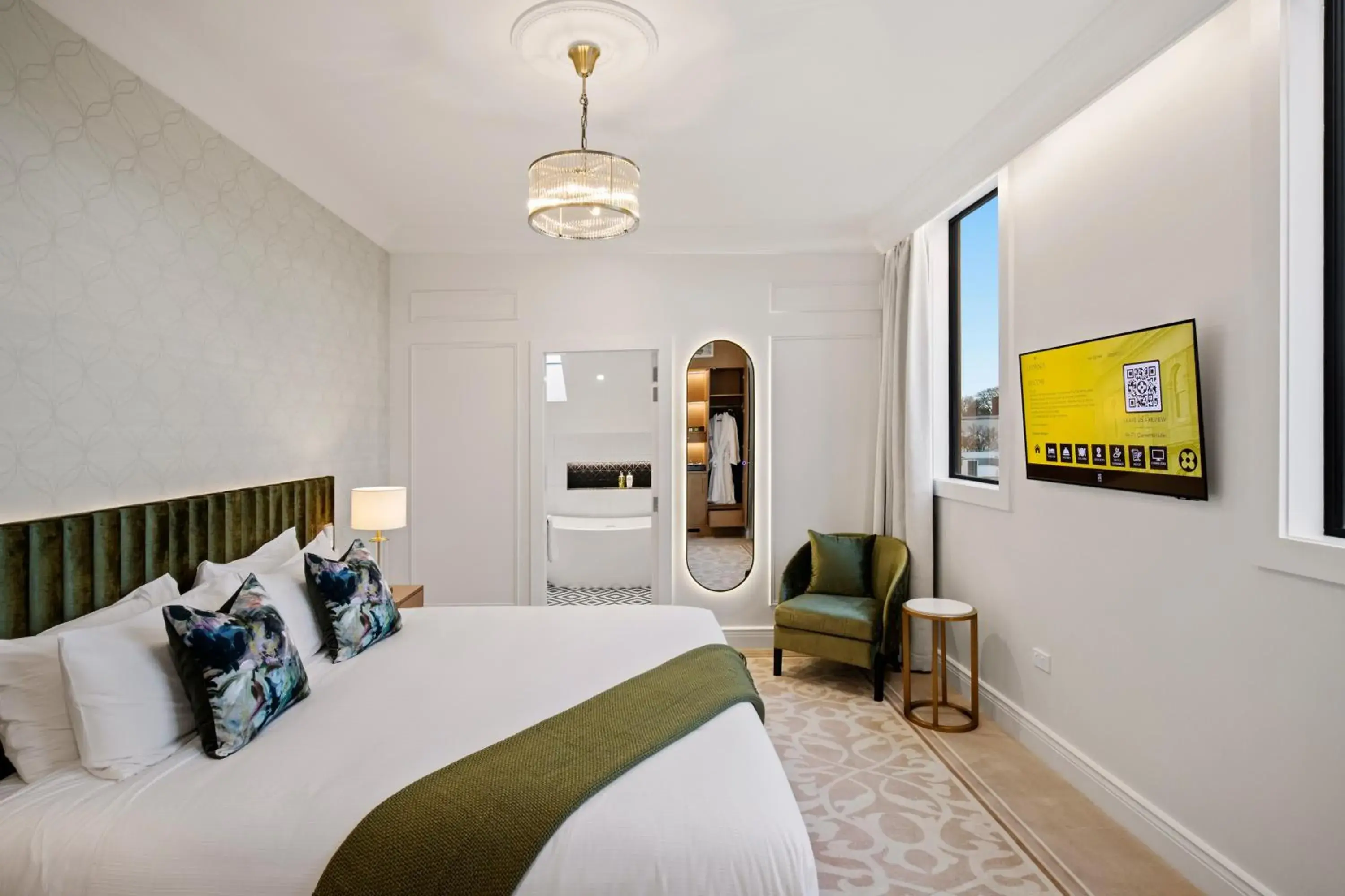 Superior King Room in The Clements Hotel Superior King Room in The Clements Hotel