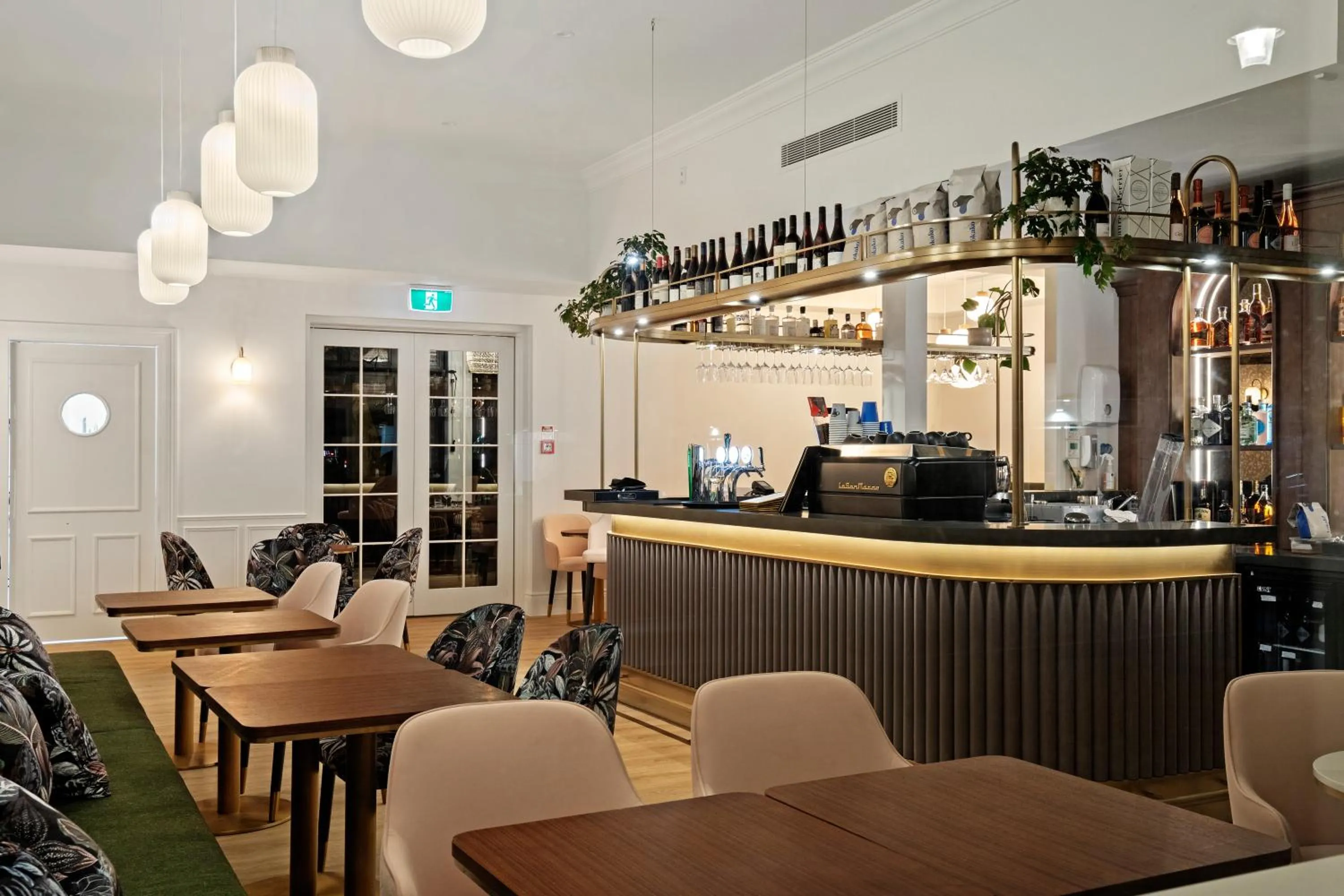 Lounge or bar in The Clements Hotel