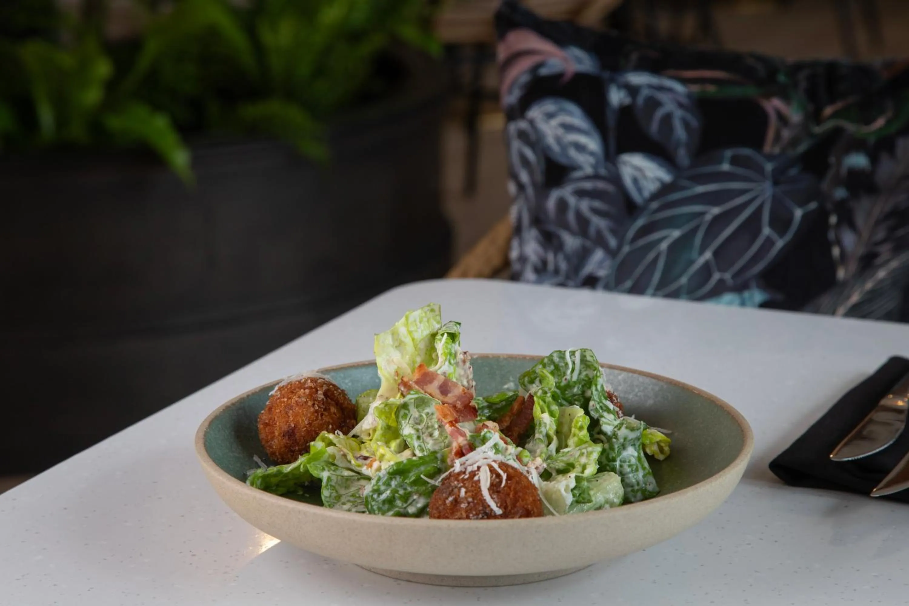 Restaurant/places to eat in The Clements Hotel