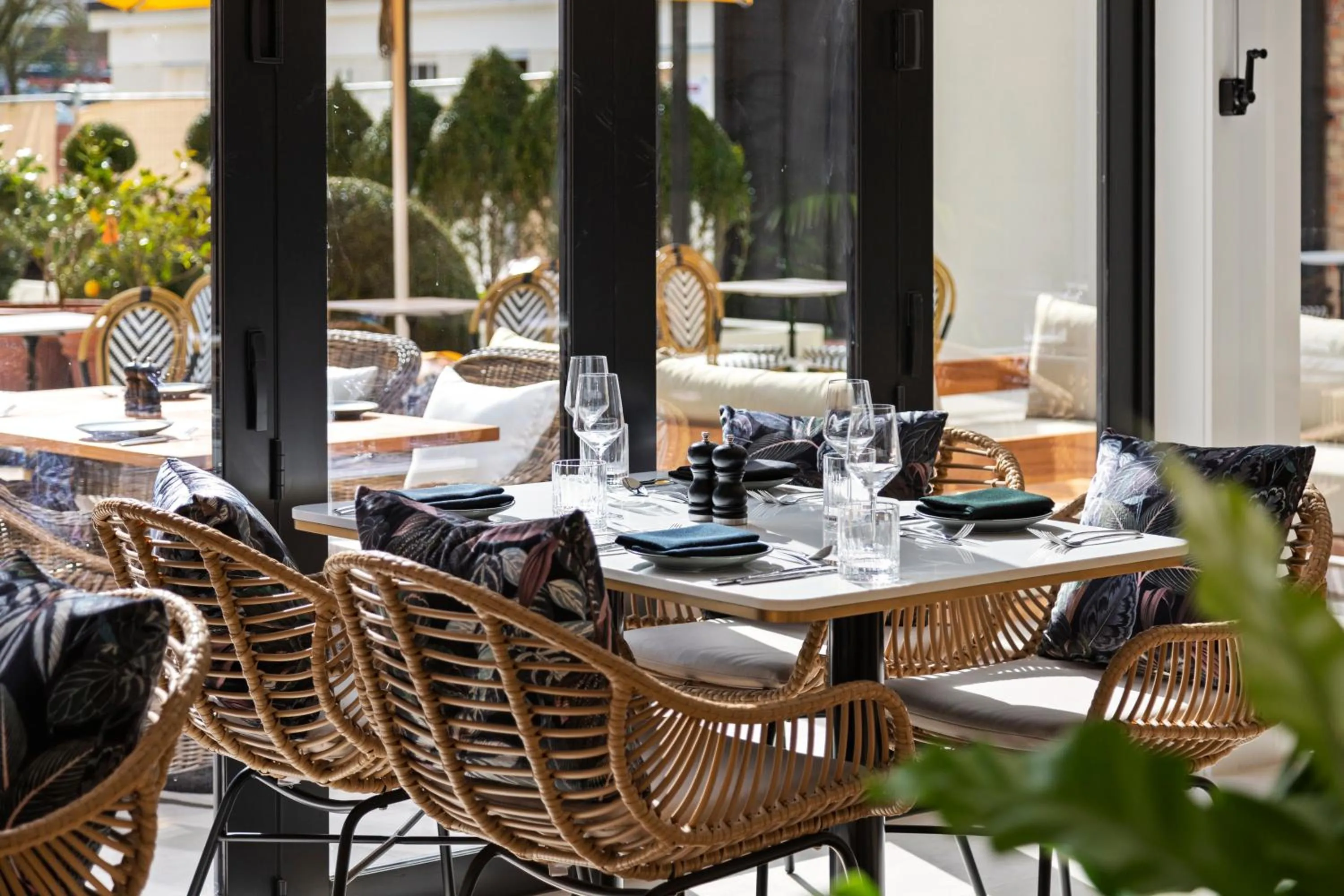 Restaurant/places to eat in The Clements Hotel