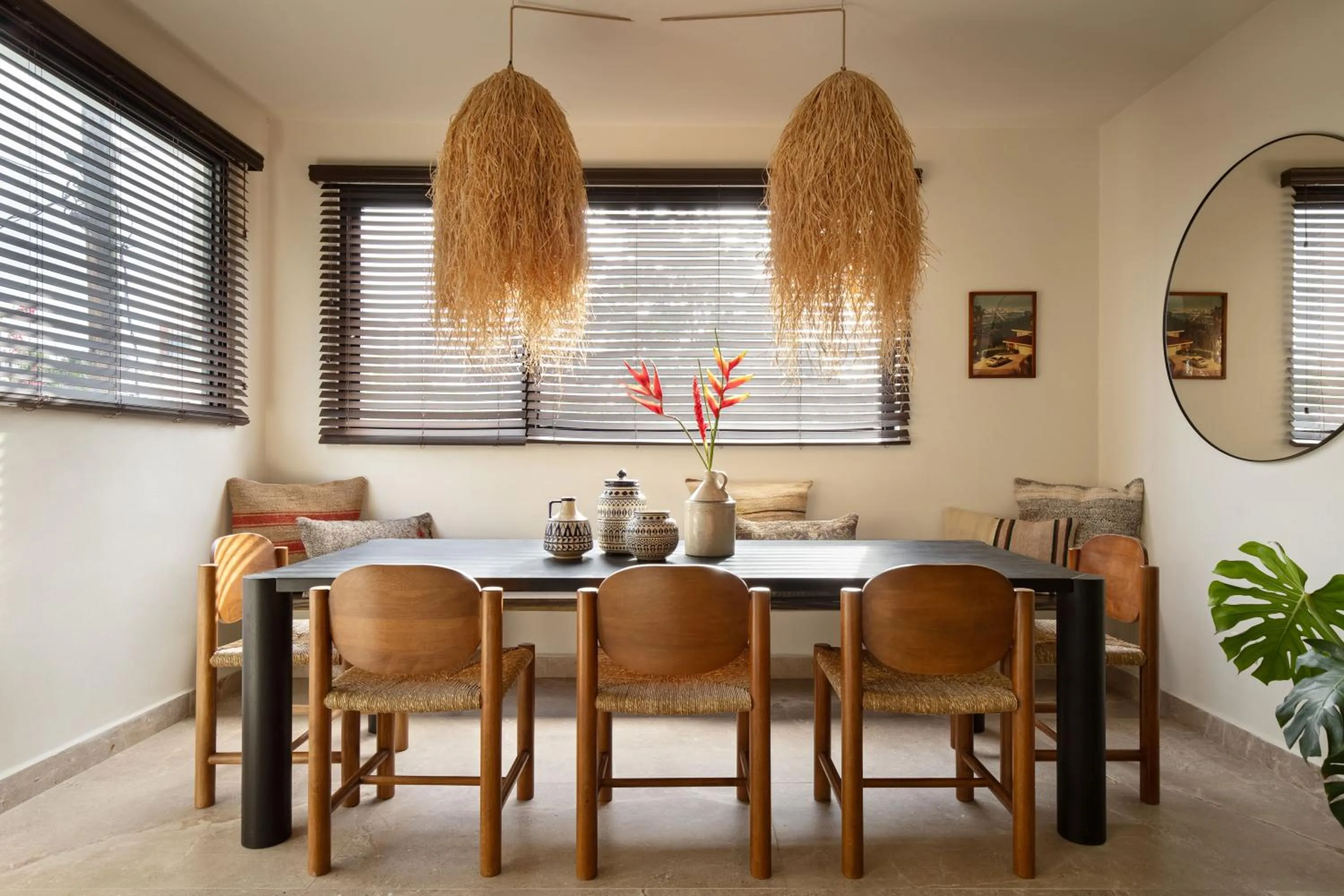 Dining area in MARU by DW