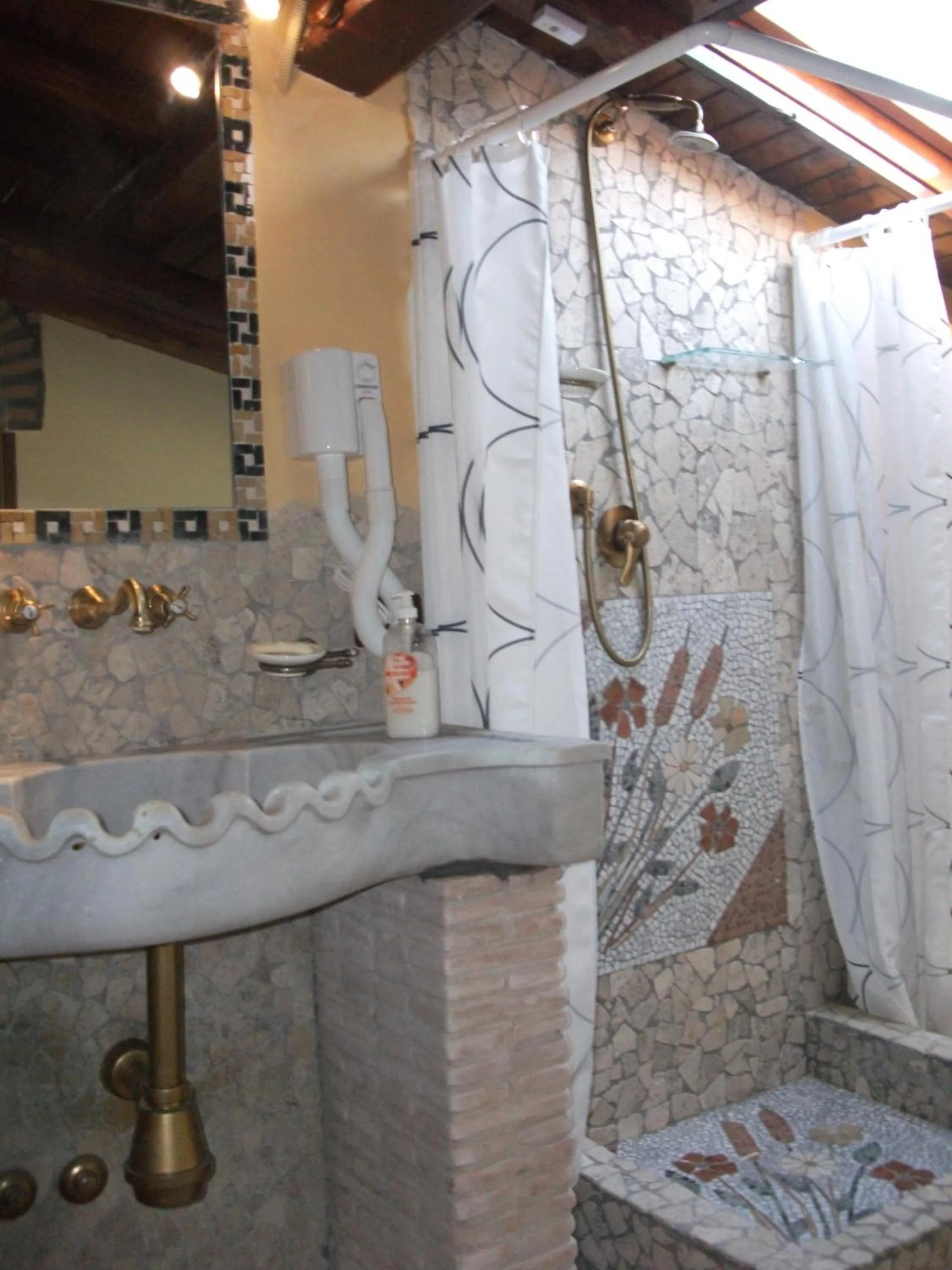 Bathroom in B&B Vittoria Colonna