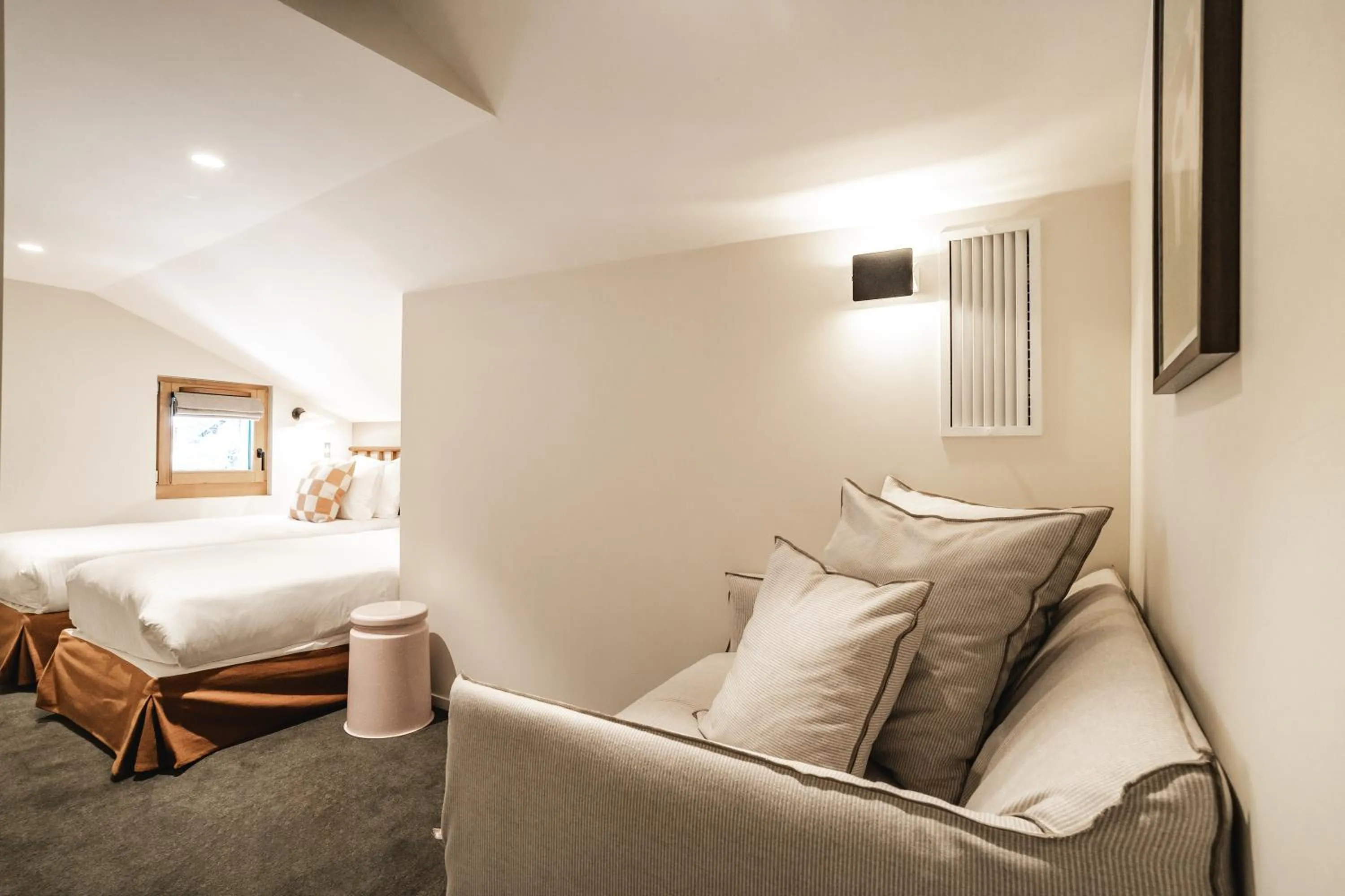 Bed in Appartements de l'Héliopic