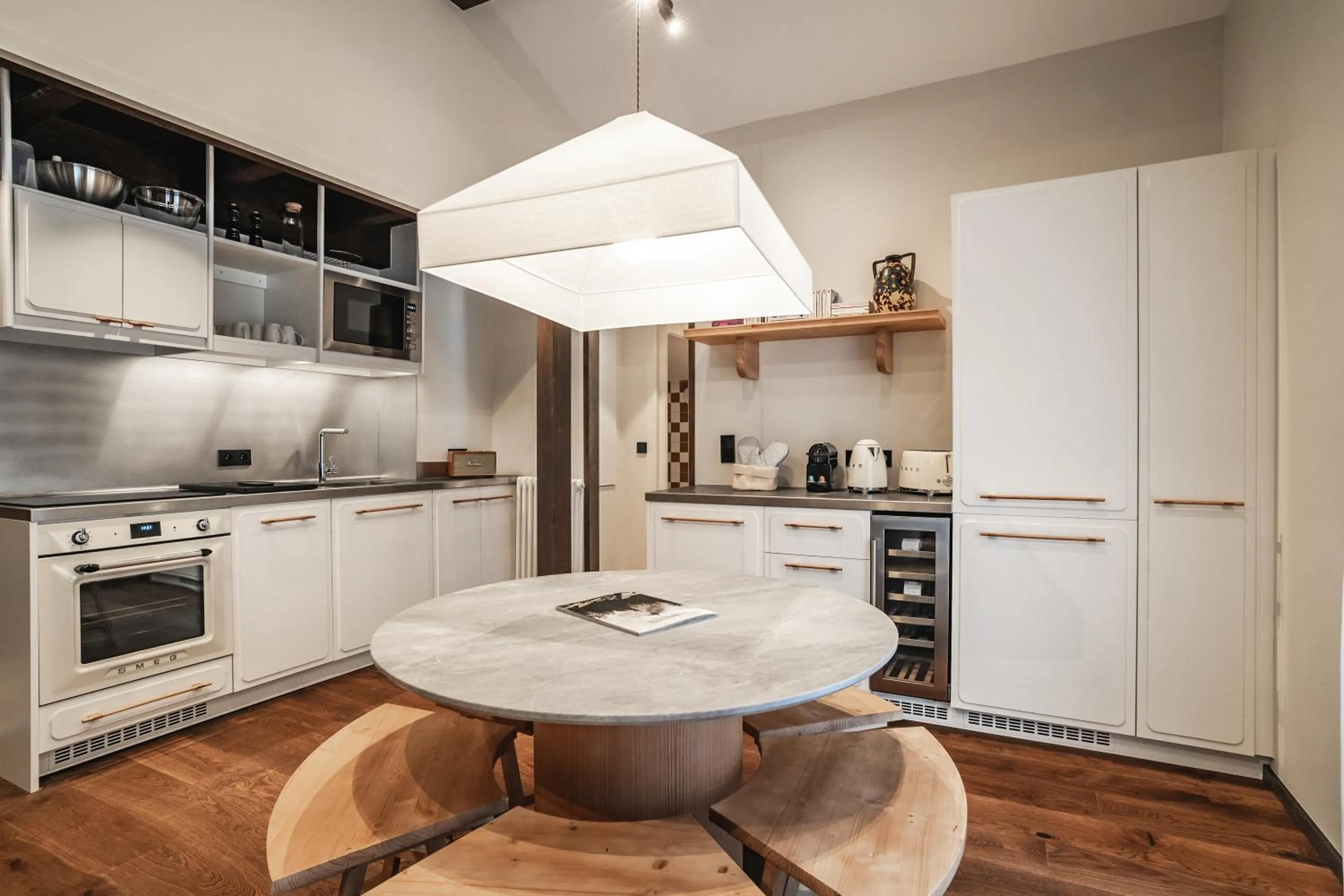 Coffee/tea facilities in Appartements de l'Héliopic