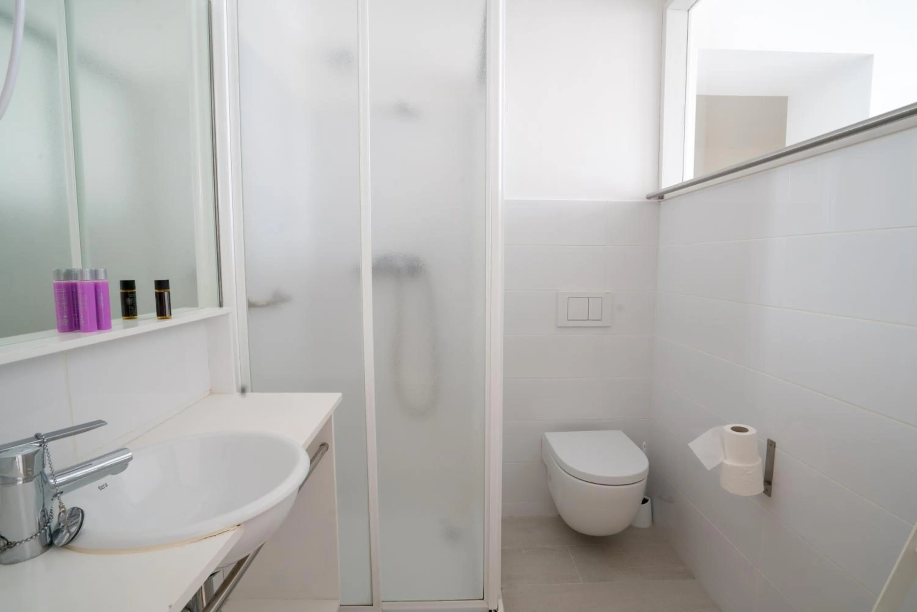Bathroom in Hostal Marina Cadaqués