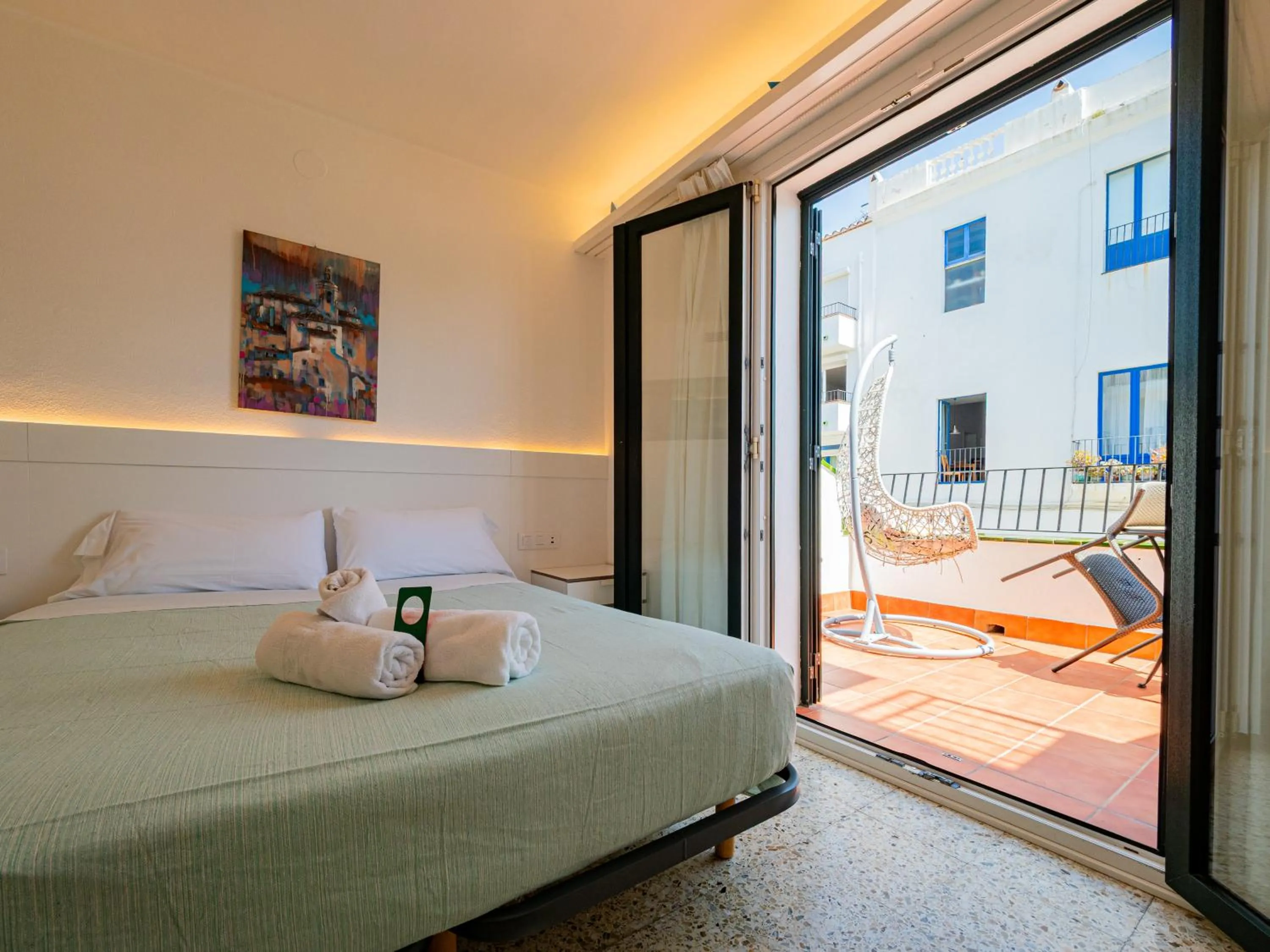 Day, Bed in Hostal Marina Cadaqués