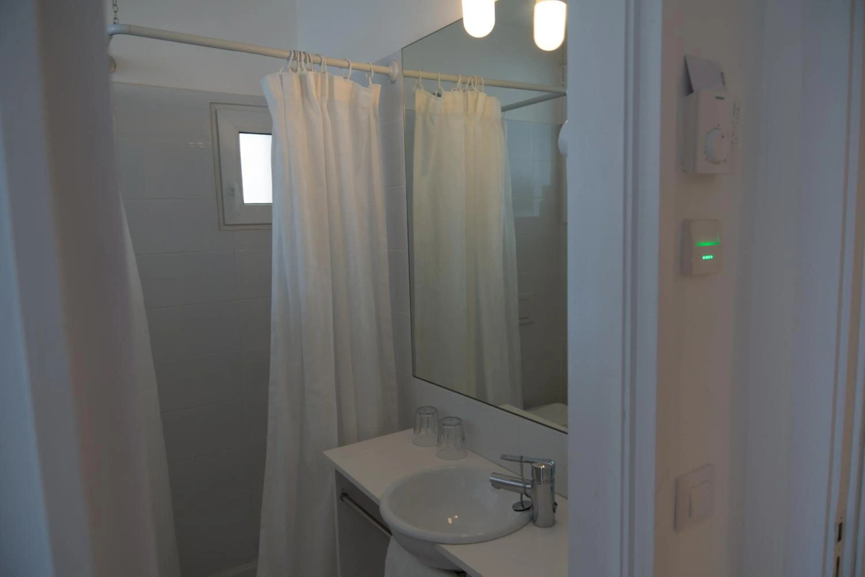 Shower in Hostal Marina Cadaqués