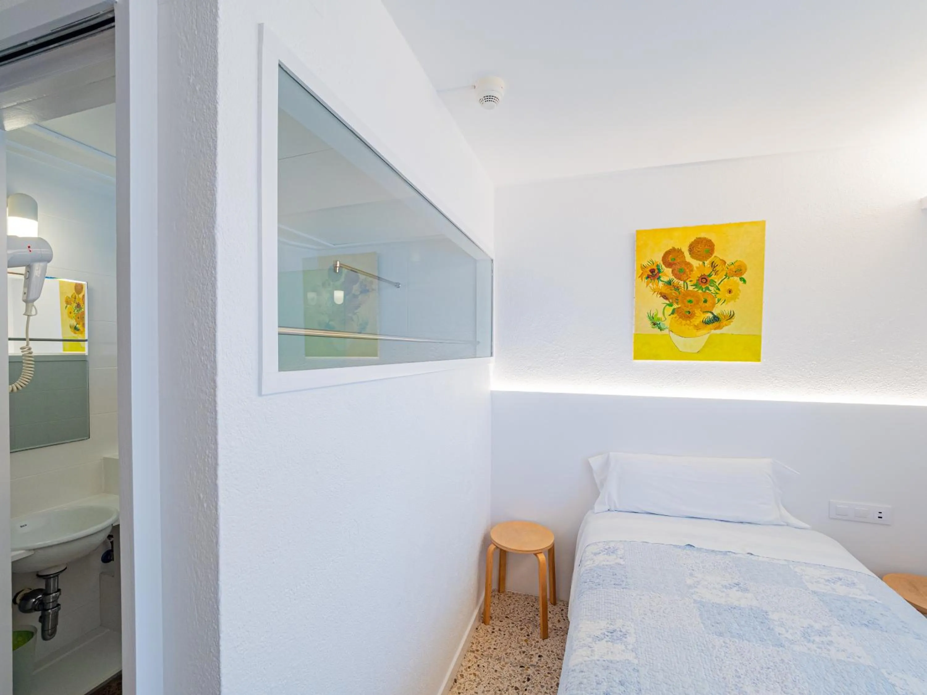 Bed in Hostal Marina Cadaqués