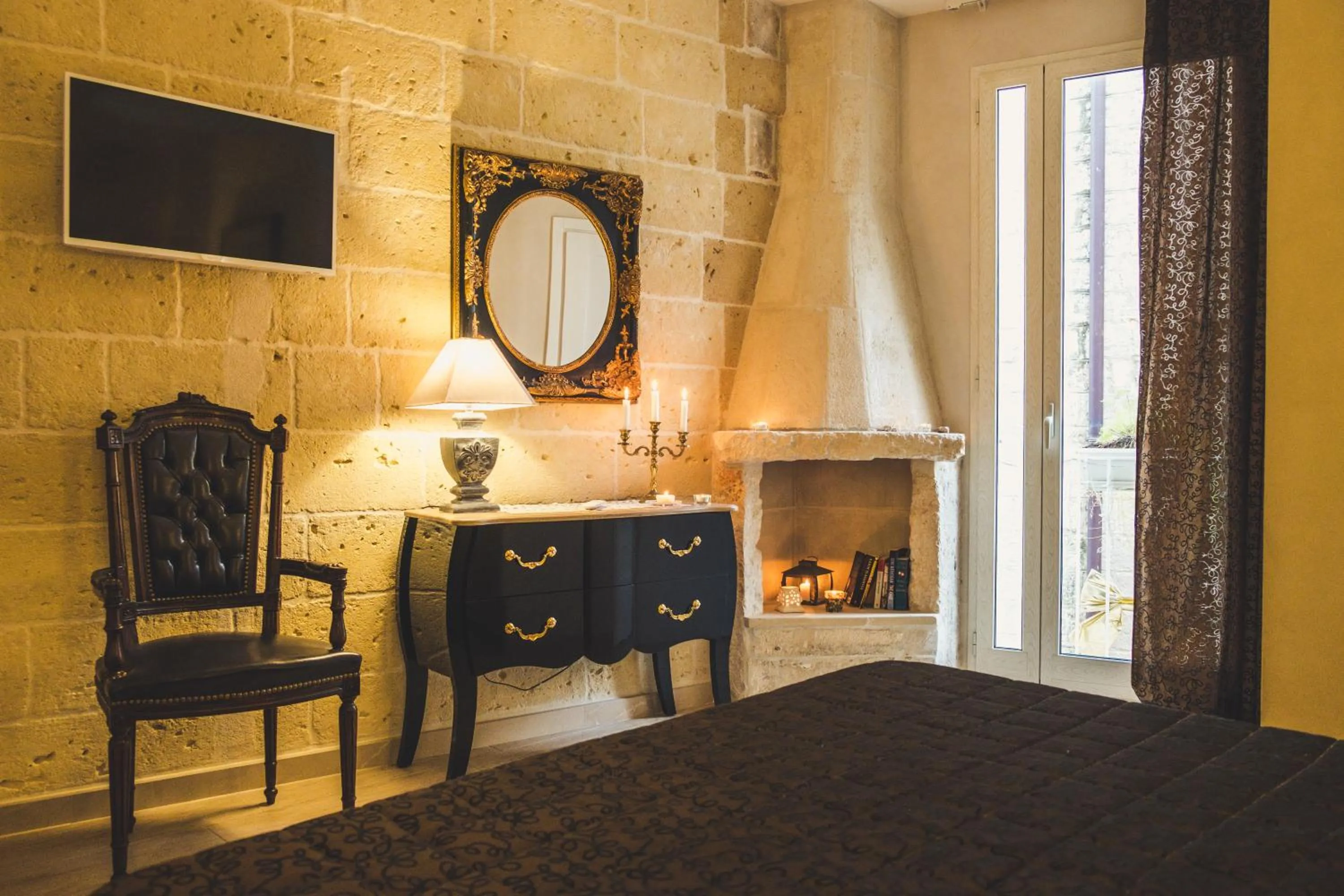 TV and multimedia, Bed in HolidayMonopoli