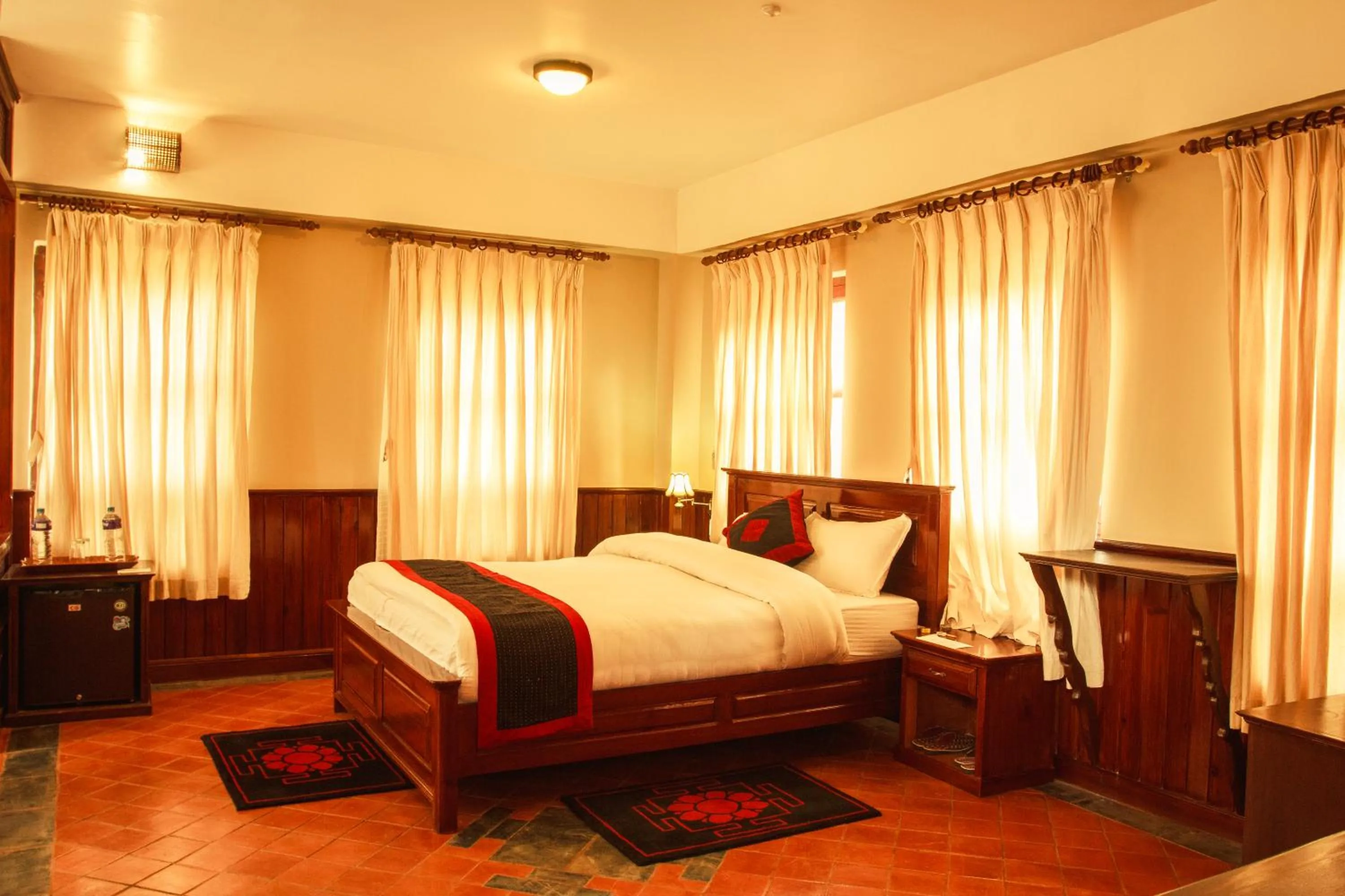 Shower, Bed in Bhaktapur Paradise Hotel