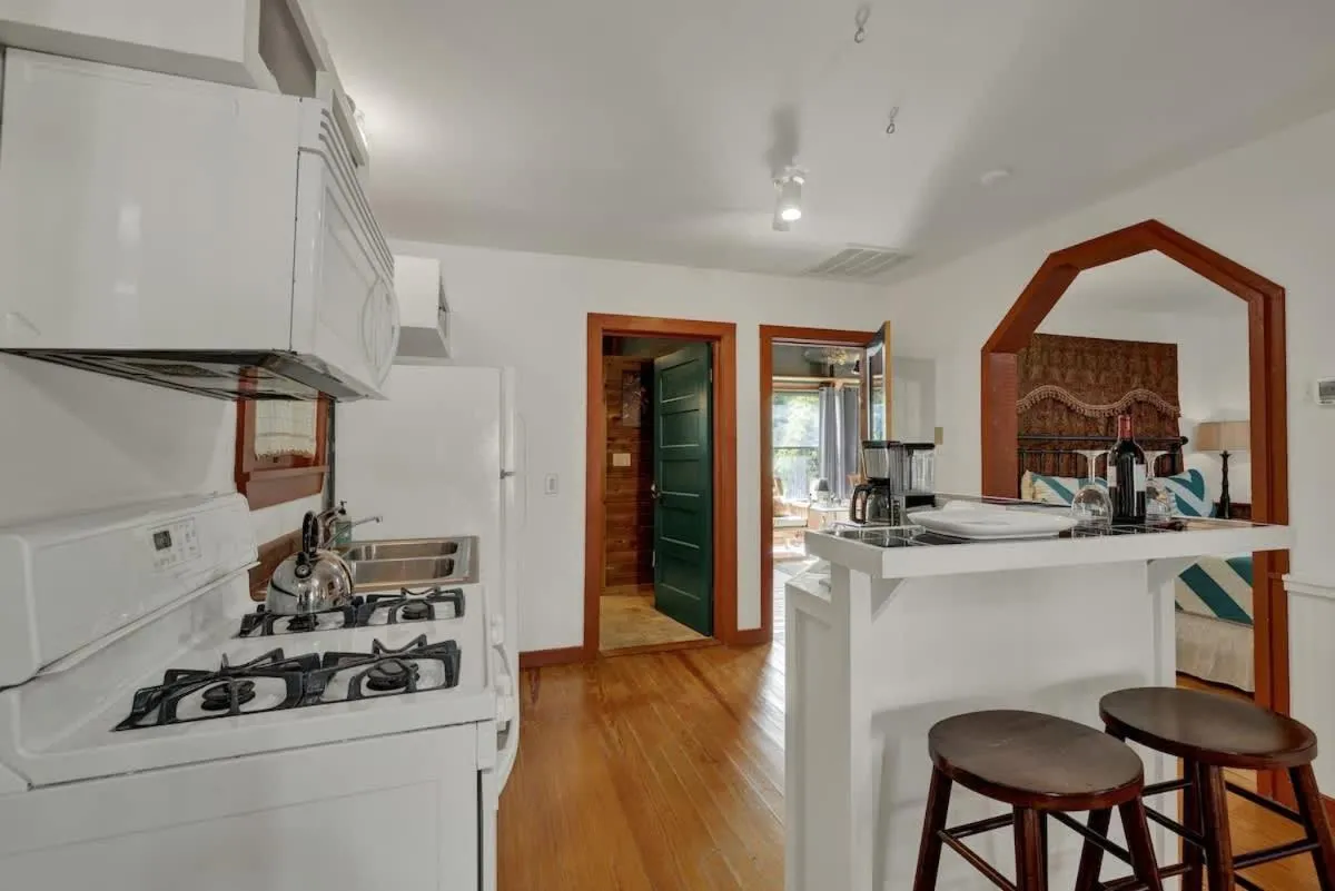Kitchen or kitchenette in Sonora Casita Hot-Tub + Nandina Cottage Hot-Tub