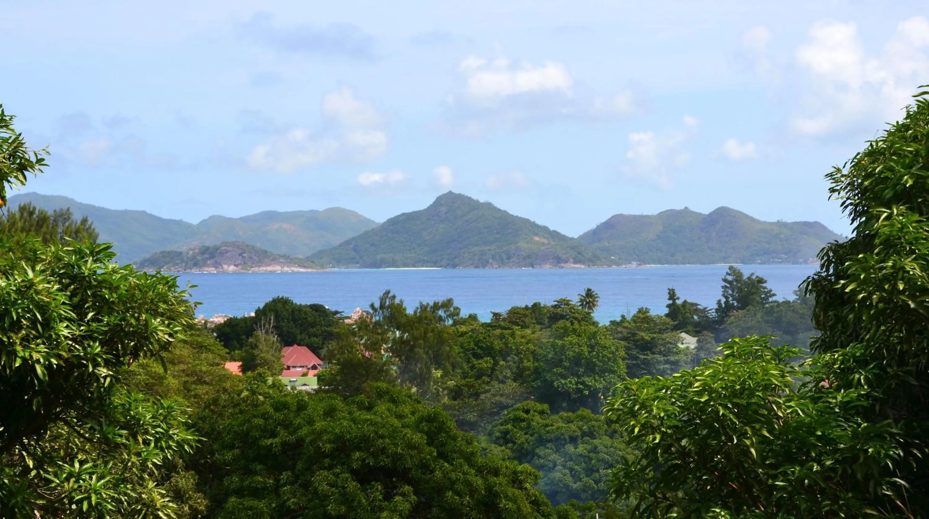 Sea view in Kaz Ladouceur