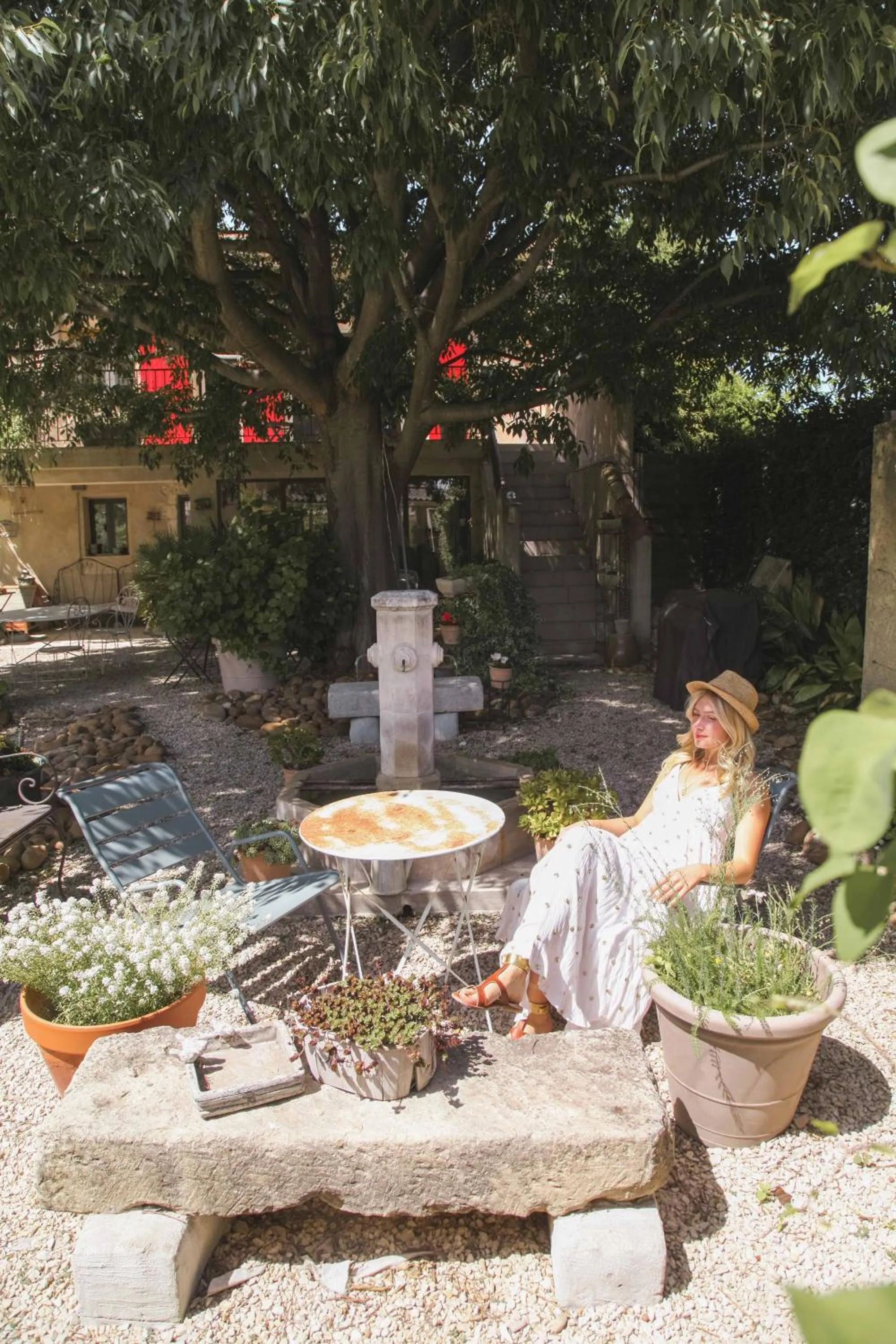 Spring in CHAMBRES D'HÔTES L'Oréliane en Provence Adults Only