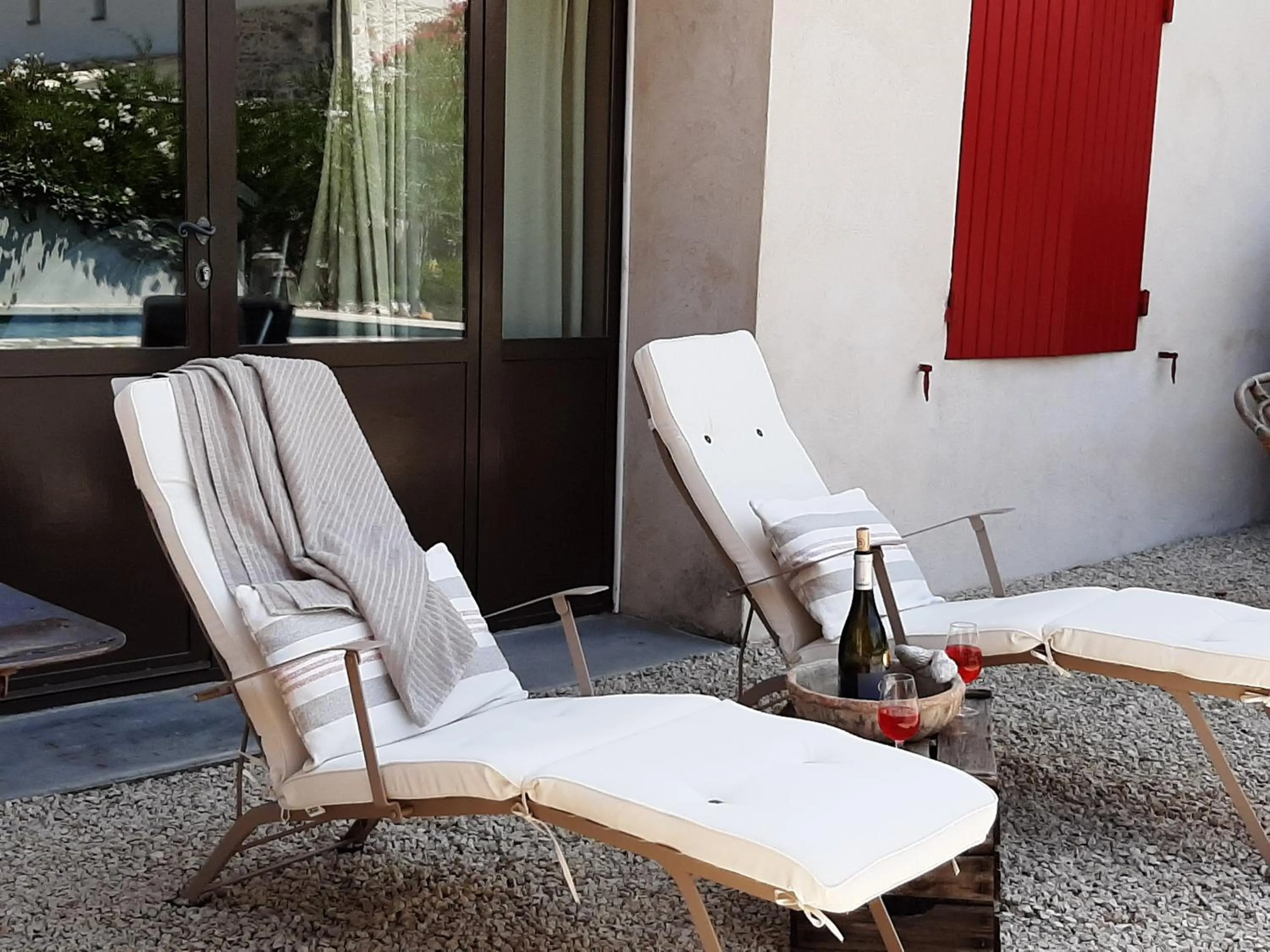 Day in CHAMBRES D'HÔTES L'Oréliane en Provence Adults Only