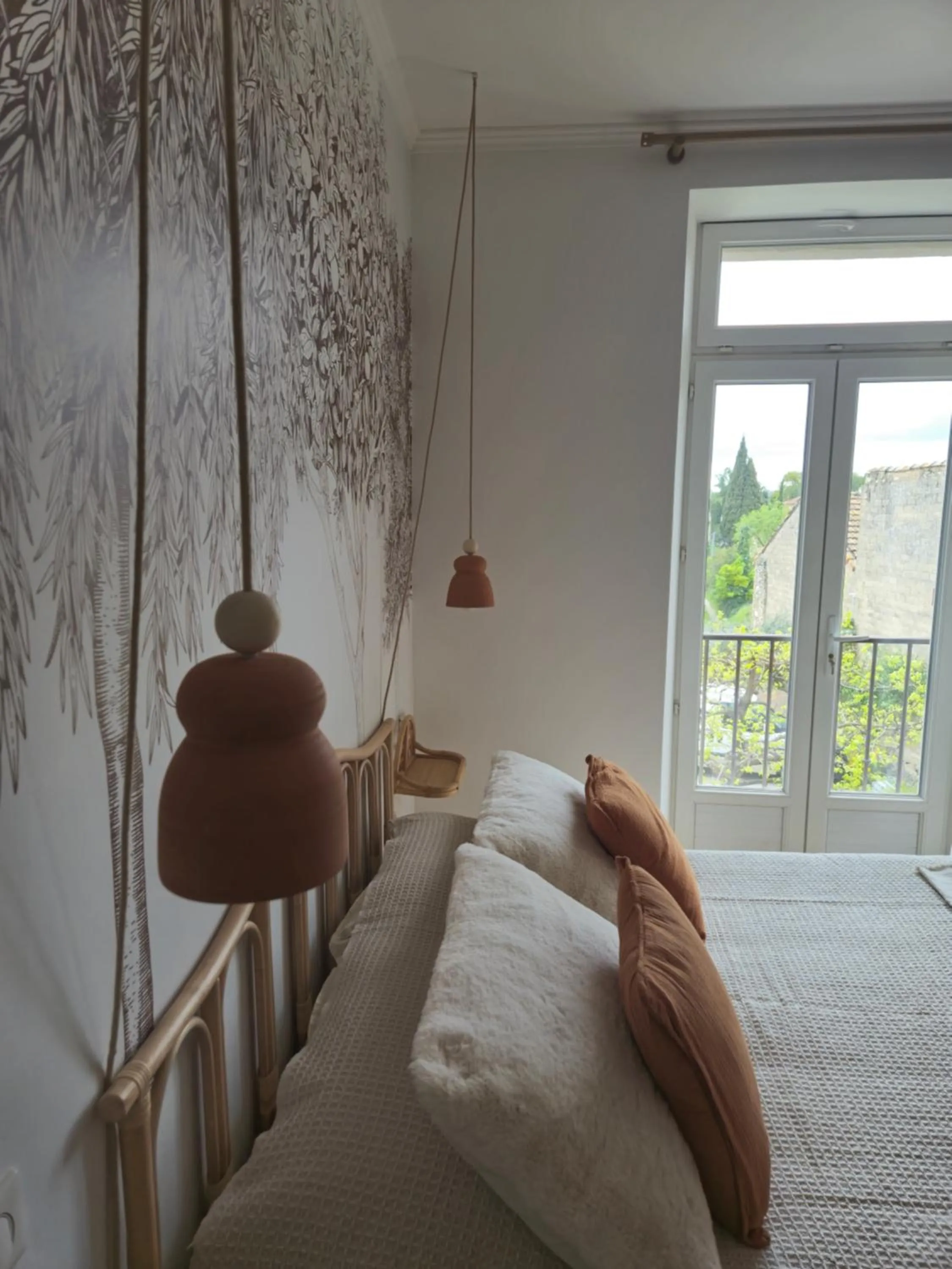 Bed in CHAMBRES D'HÔTES L'Oréliane en Provence Adults Only