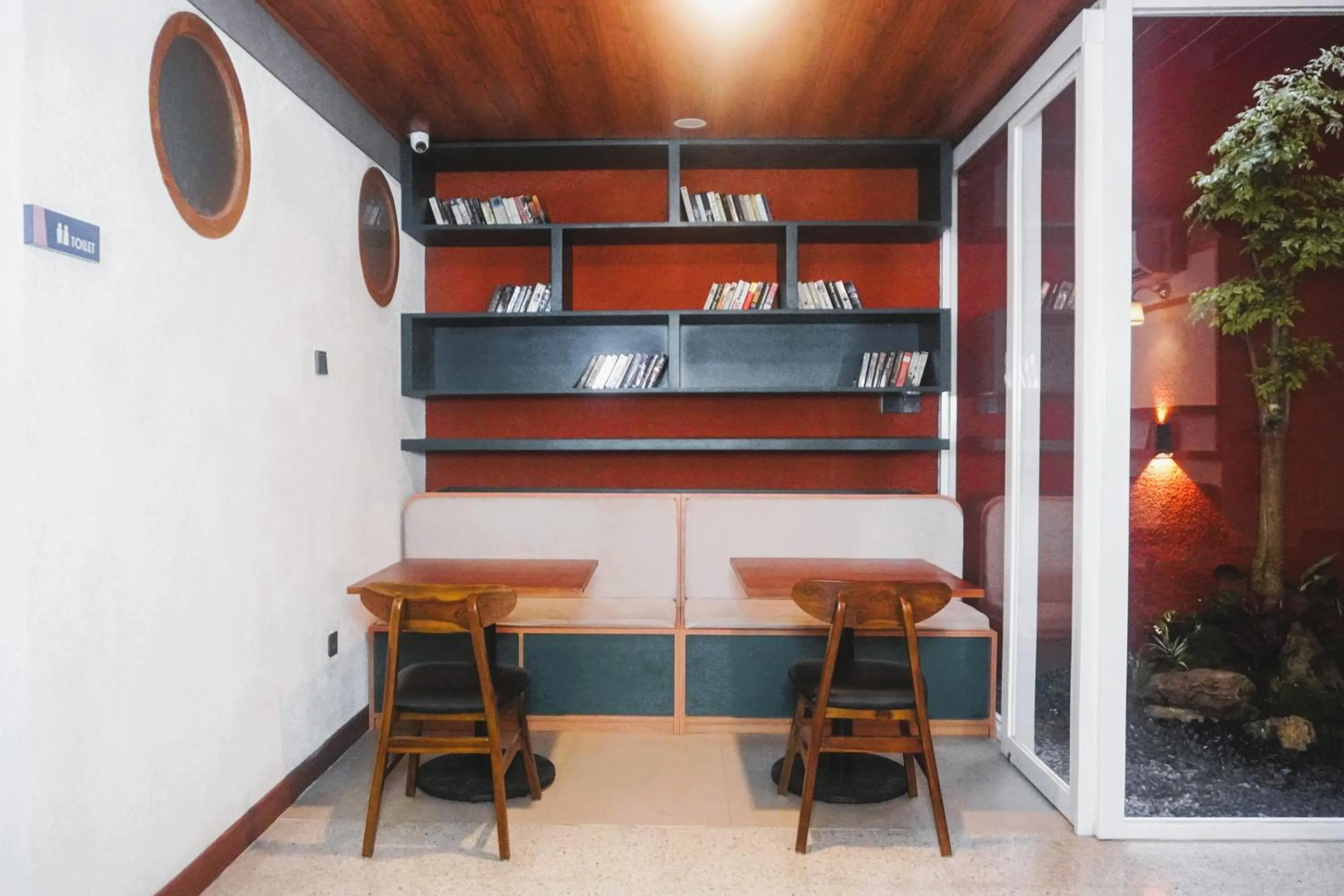 Restaurant/places to eat in Liberta Malioboro North